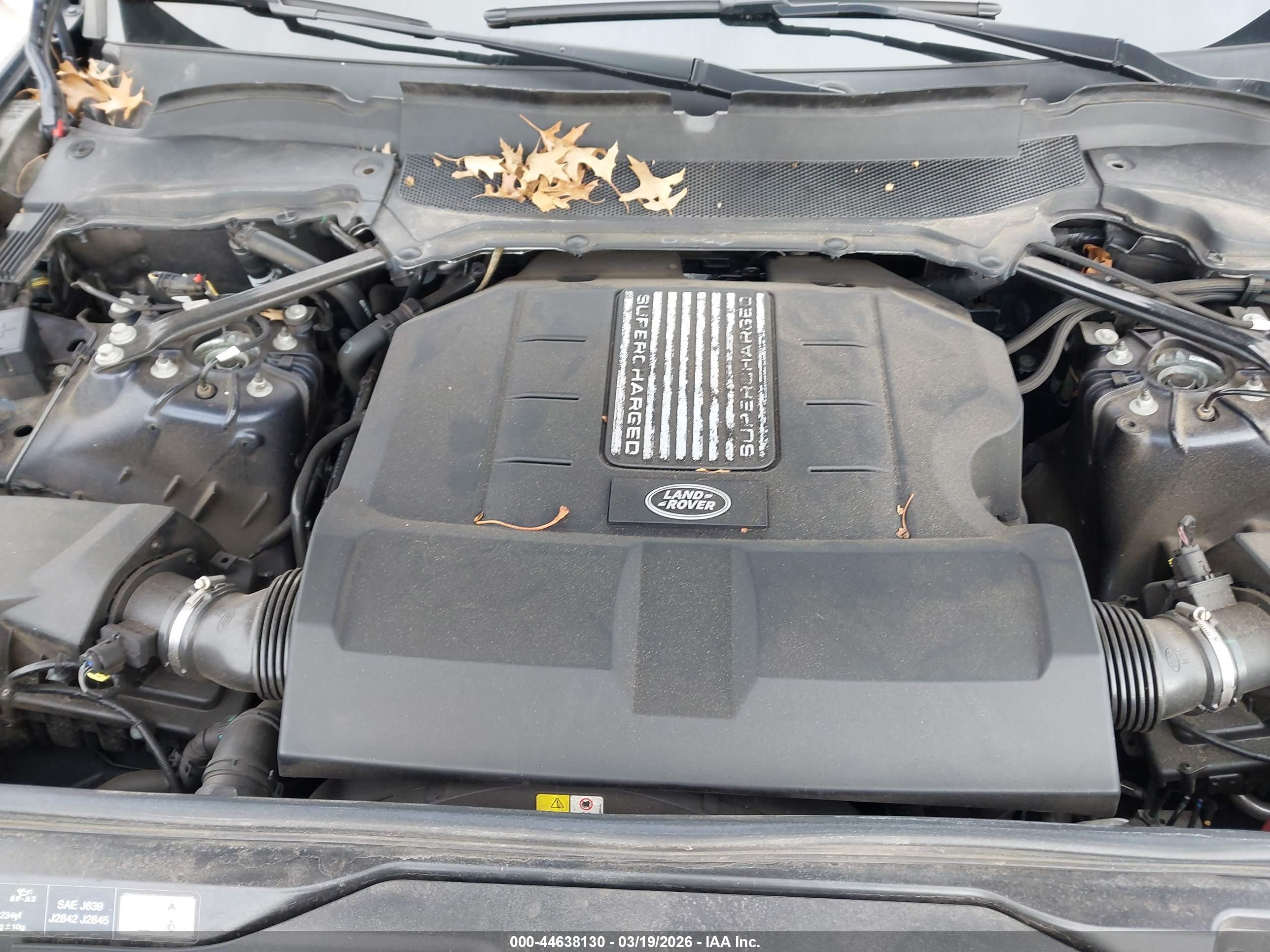 LAND ROVER image 10