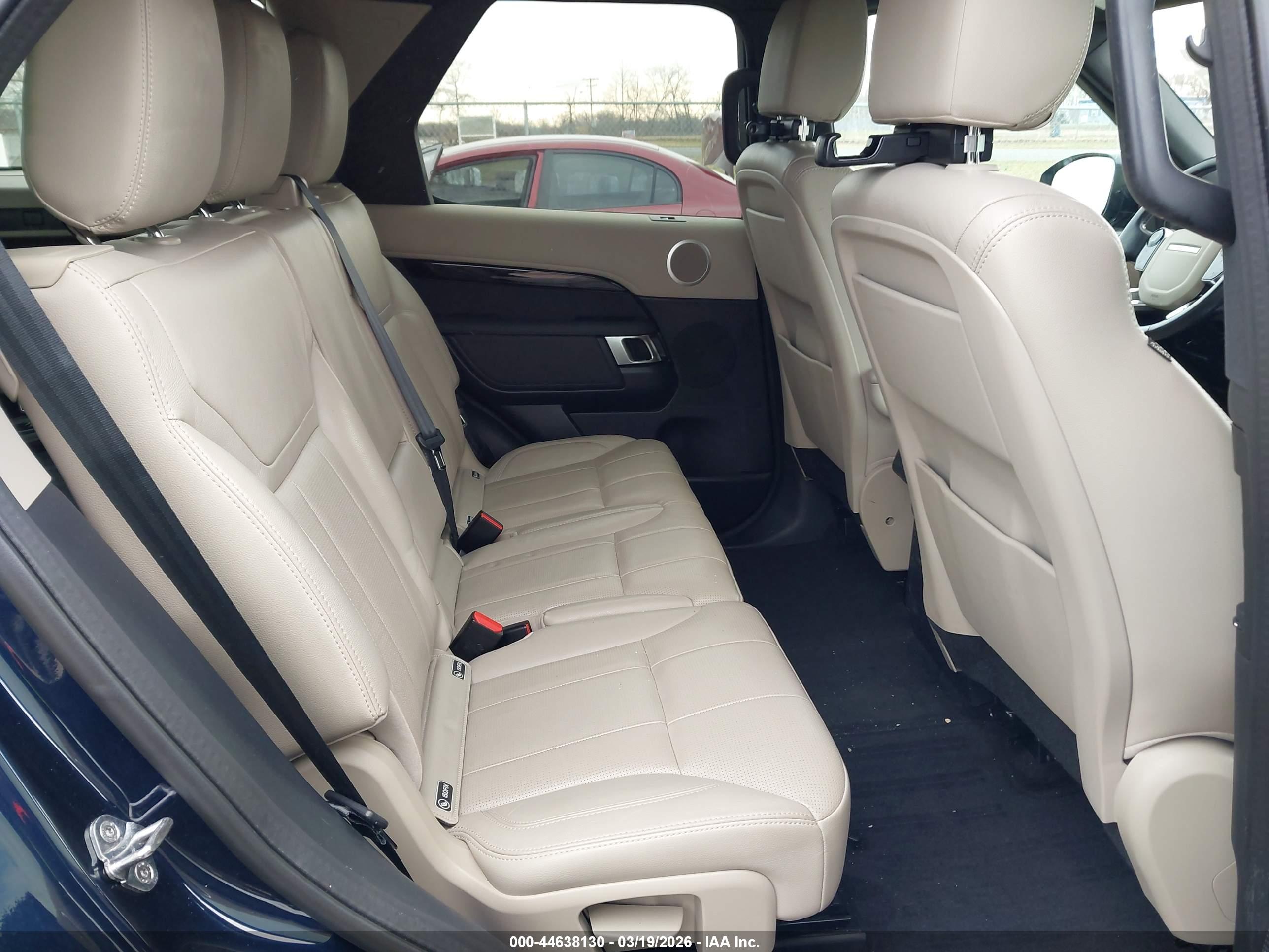 LAND ROVER image 8