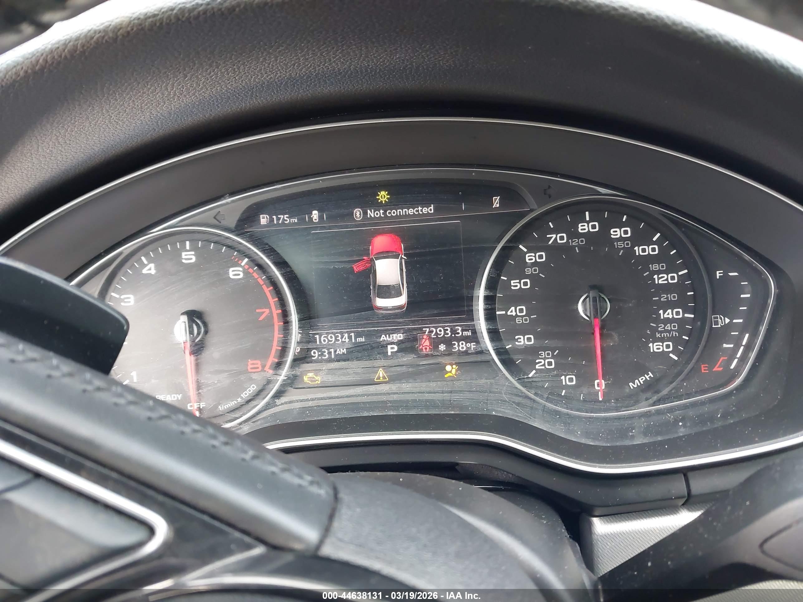 AUDI A4 image 7