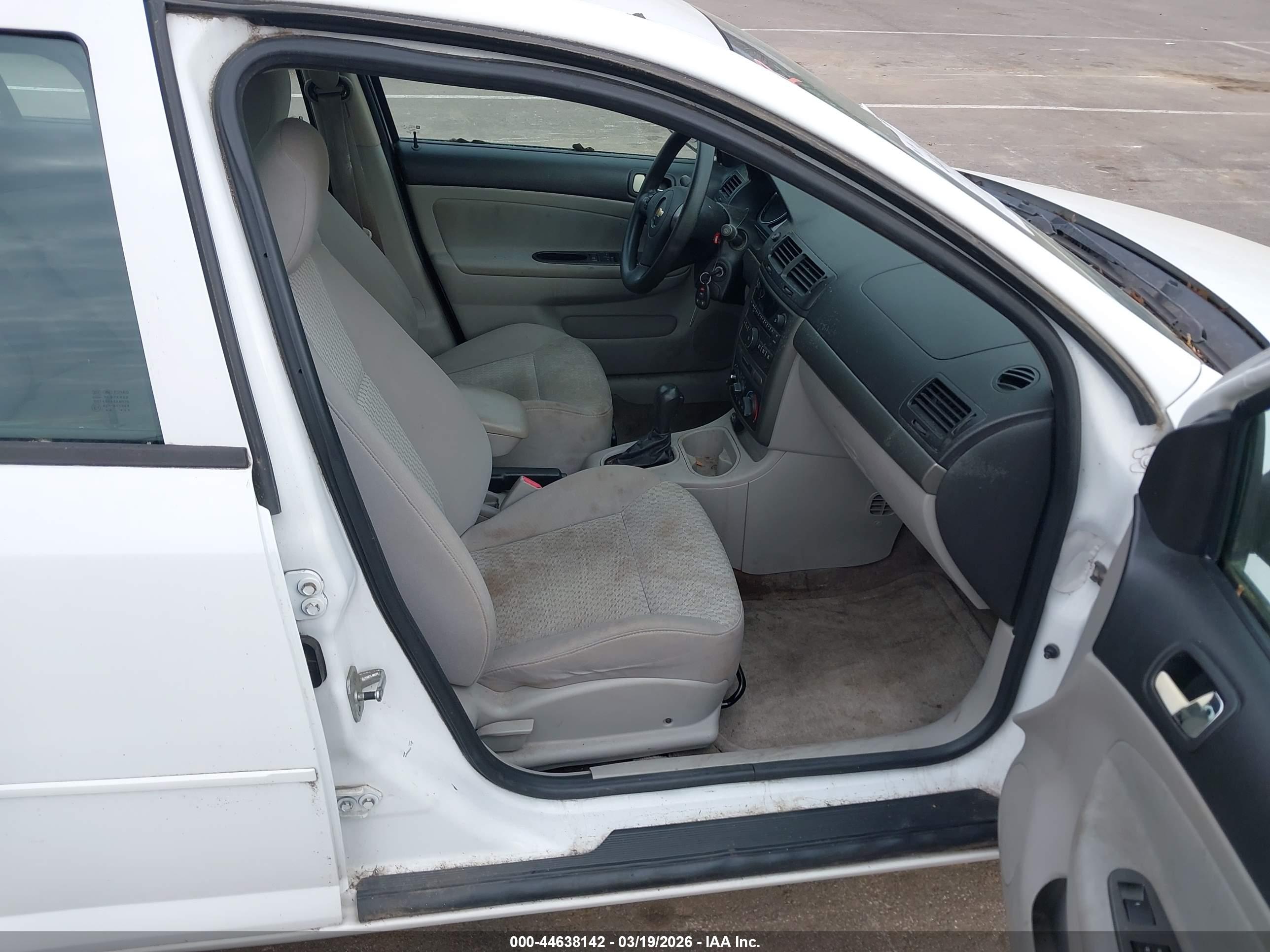 CHEVROLET COBALT image 5