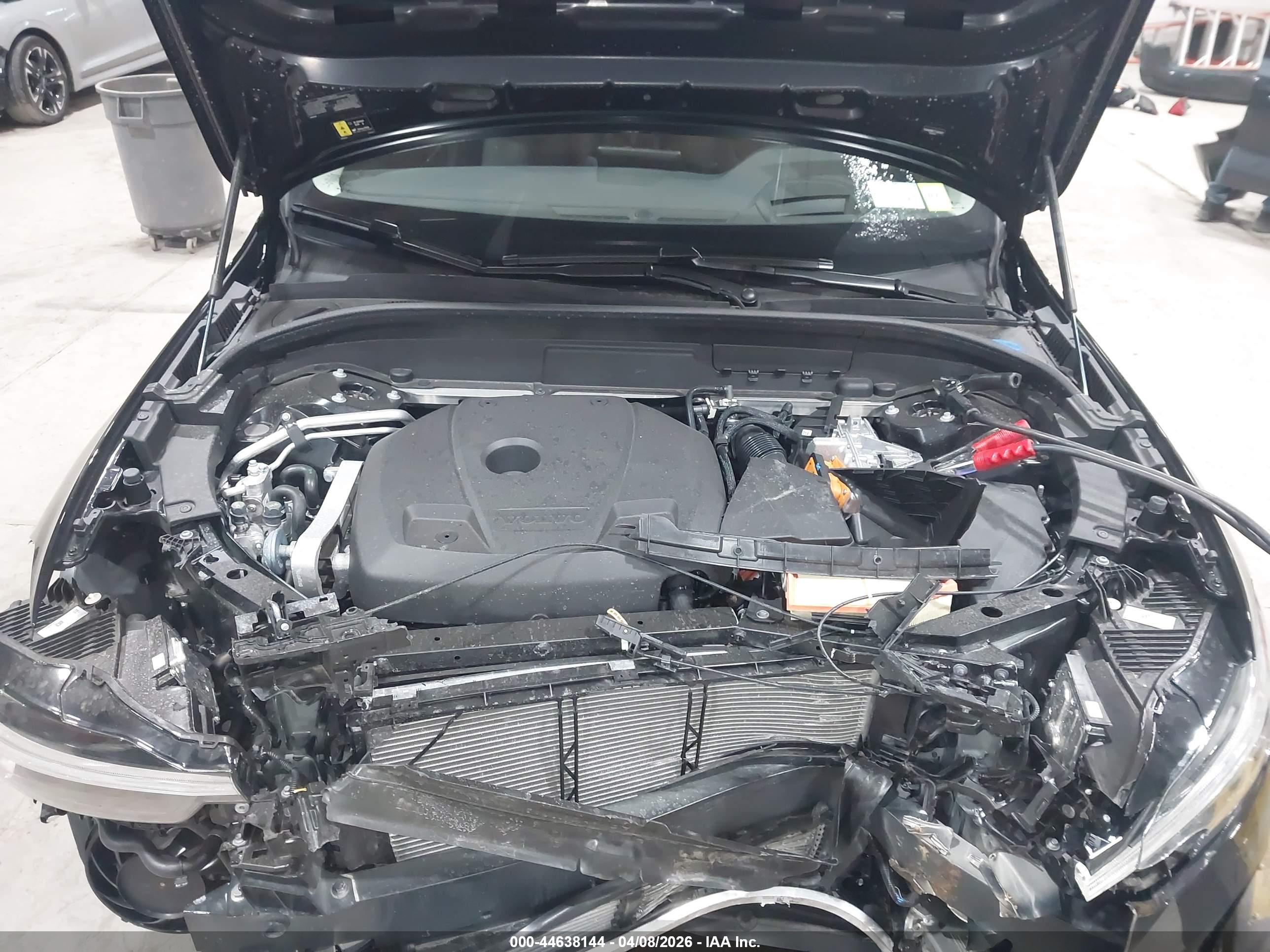 VOLVO XC60 image 10