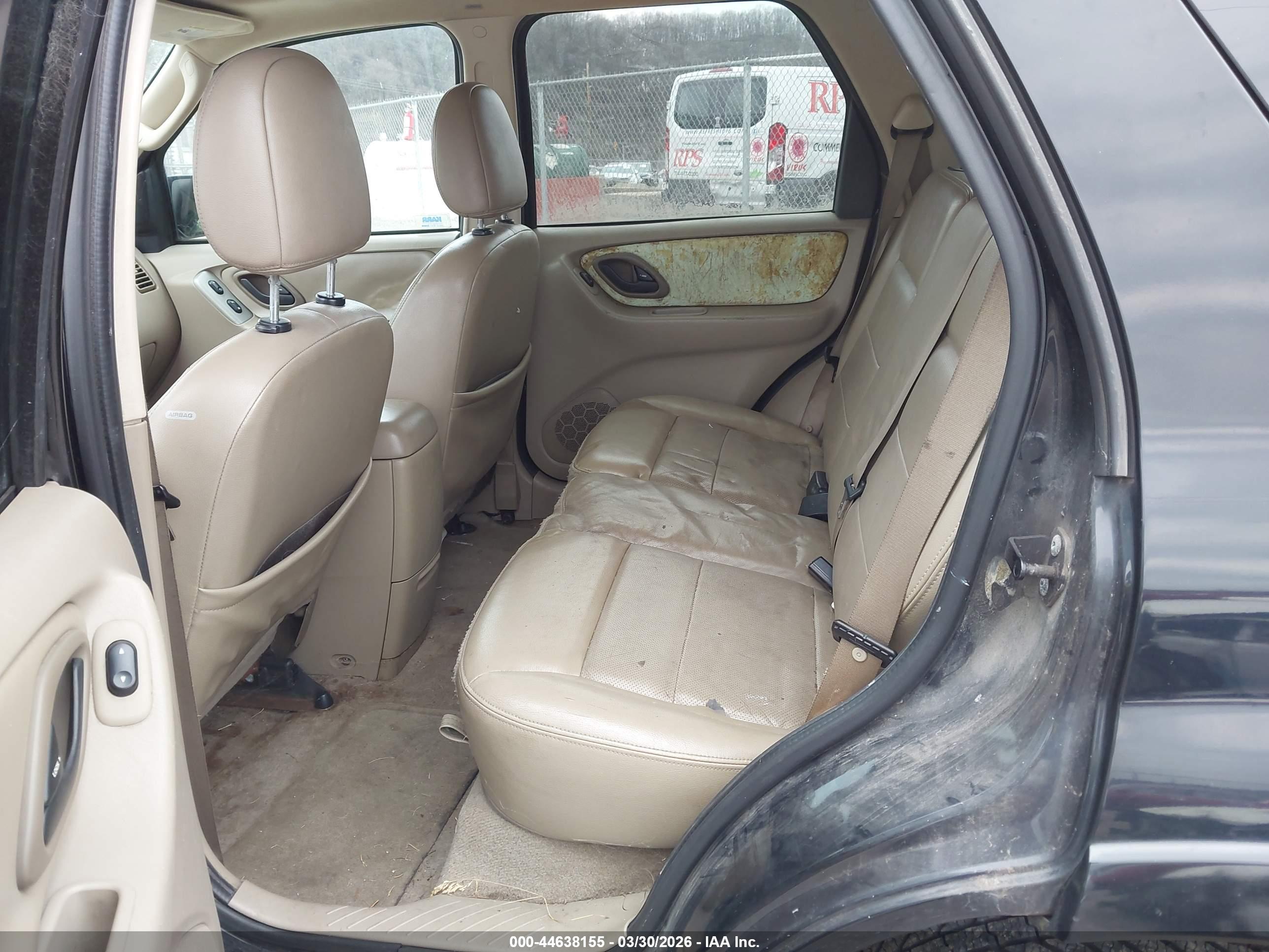 FORD ESCAPE image 5