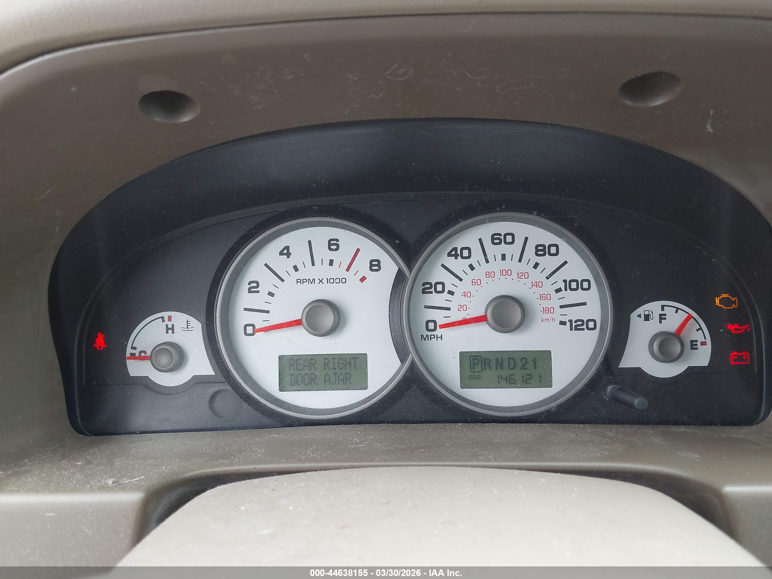 FORD ESCAPE image 7