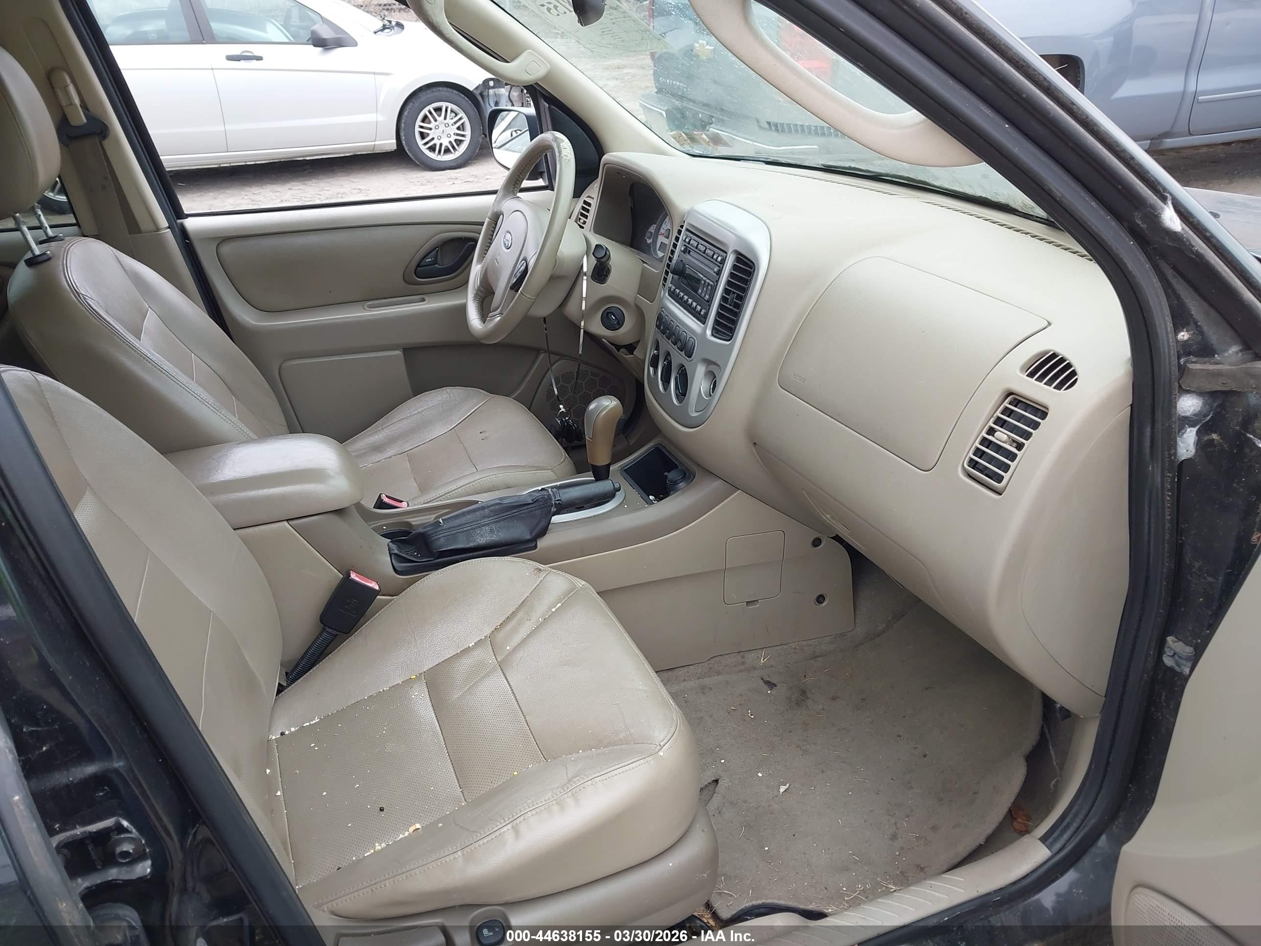 FORD ESCAPE image 8