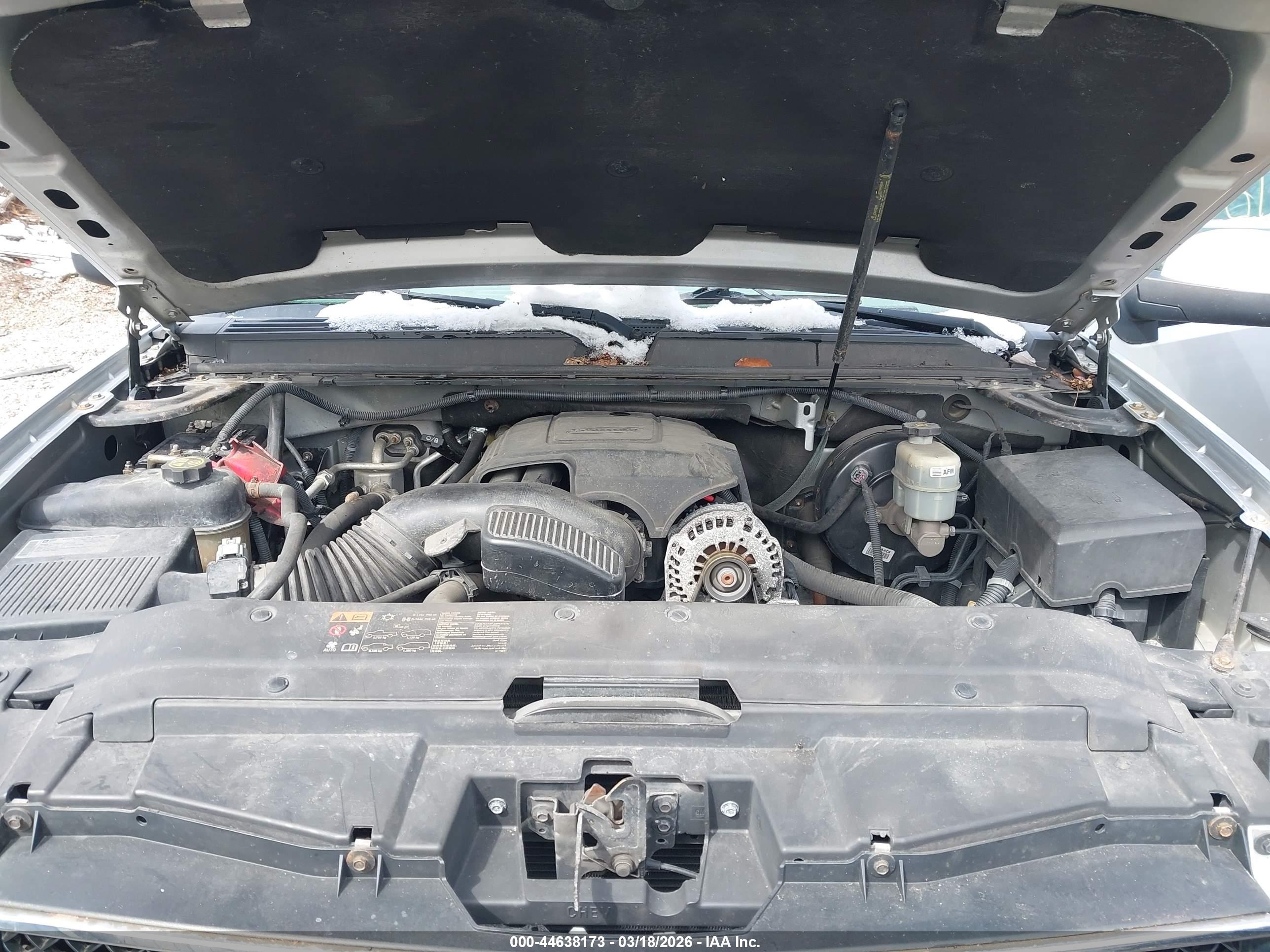 CHEVROLET SUBURBAN image 10
