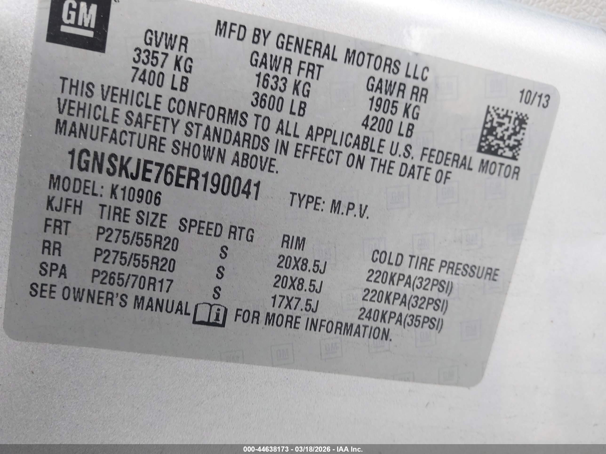 CHEVROLET SUBURBAN image 9