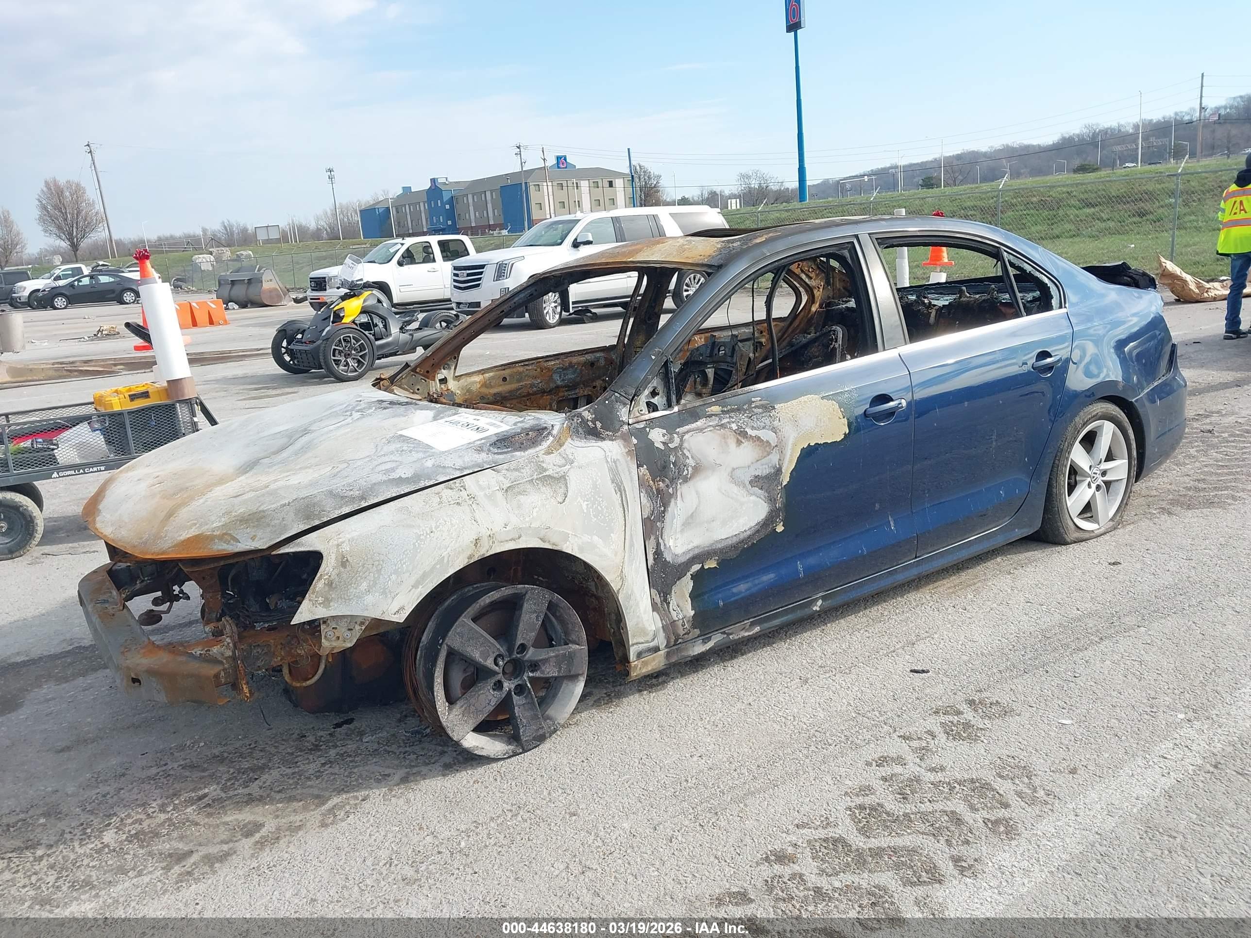 VOLKSWAGEN JETTA image 2