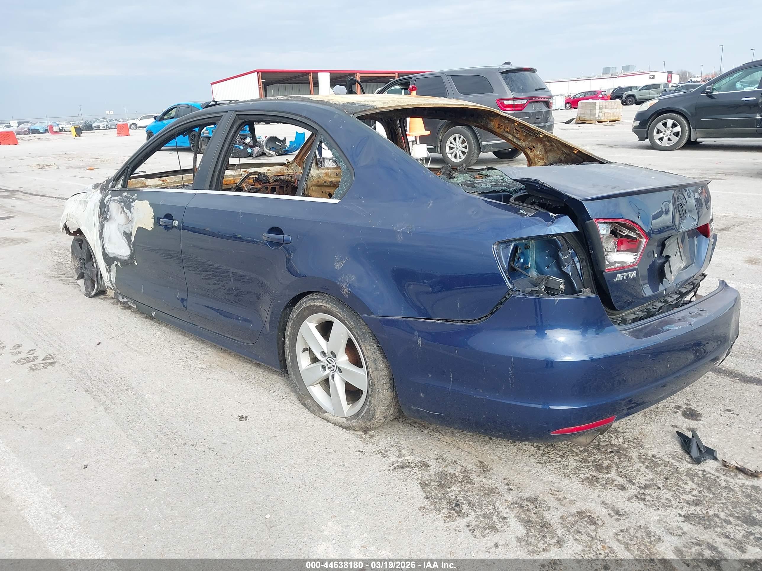 VOLKSWAGEN JETTA image 3