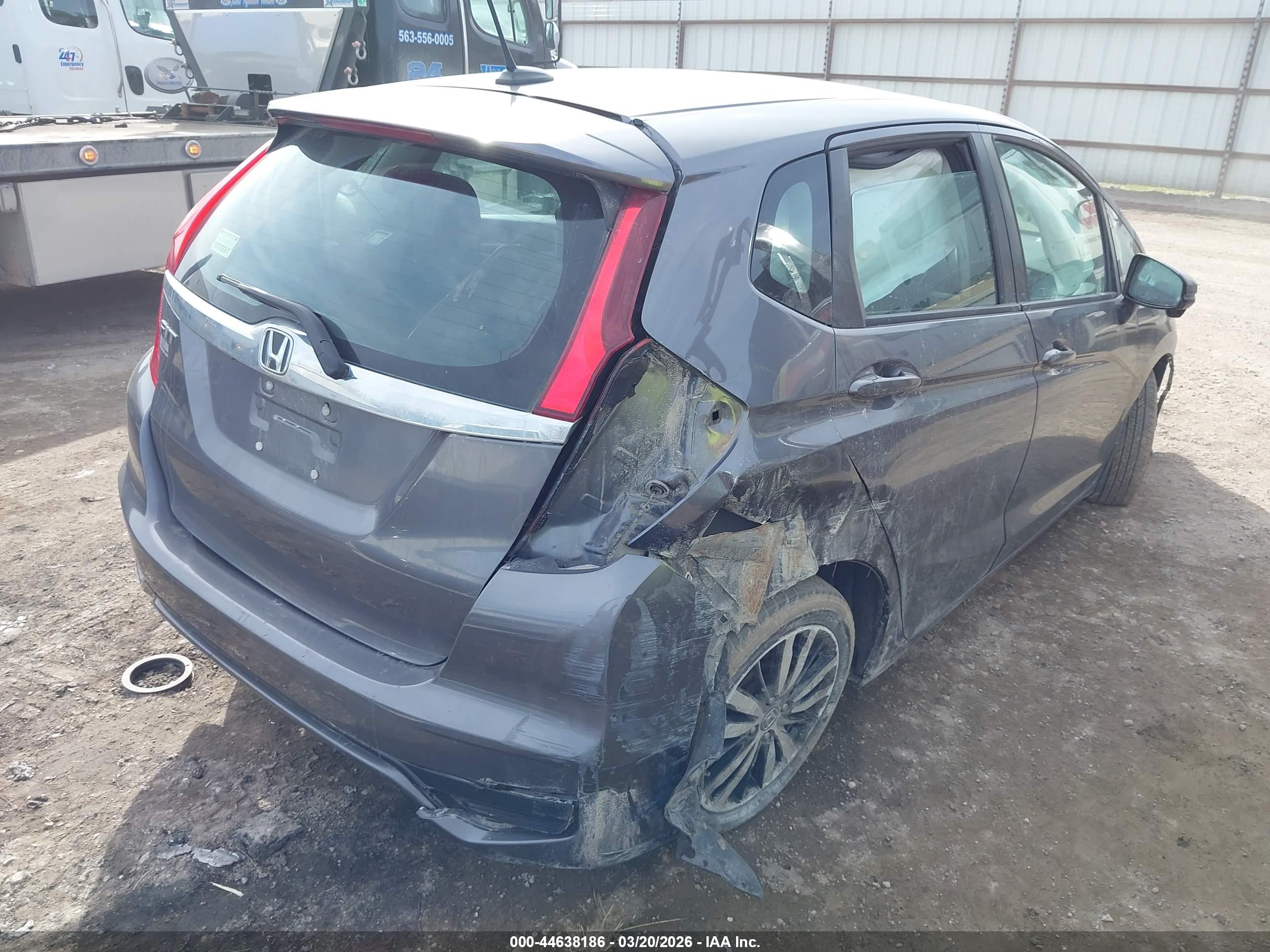 HONDA FIT image 4