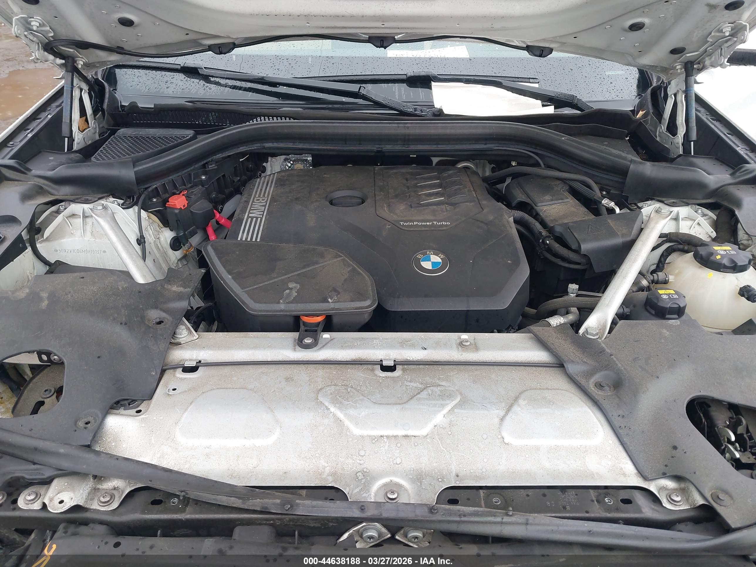 BMW X4 image 10