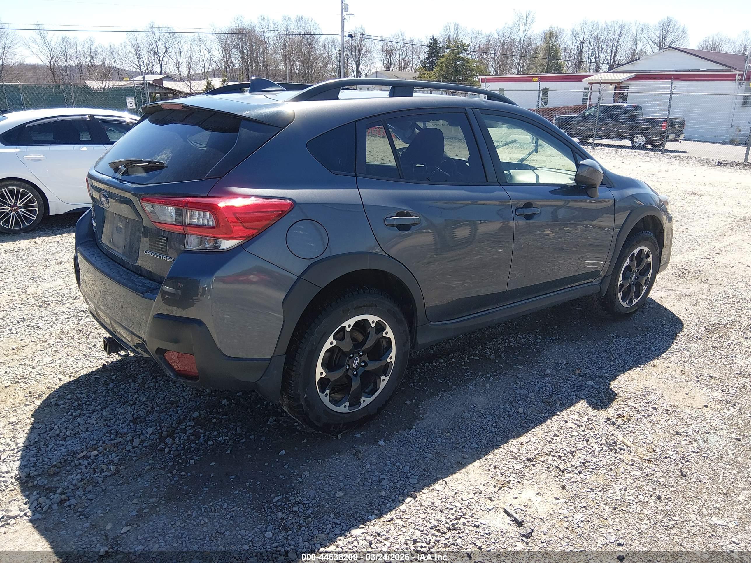 SUBARU CROSSTREK image 4