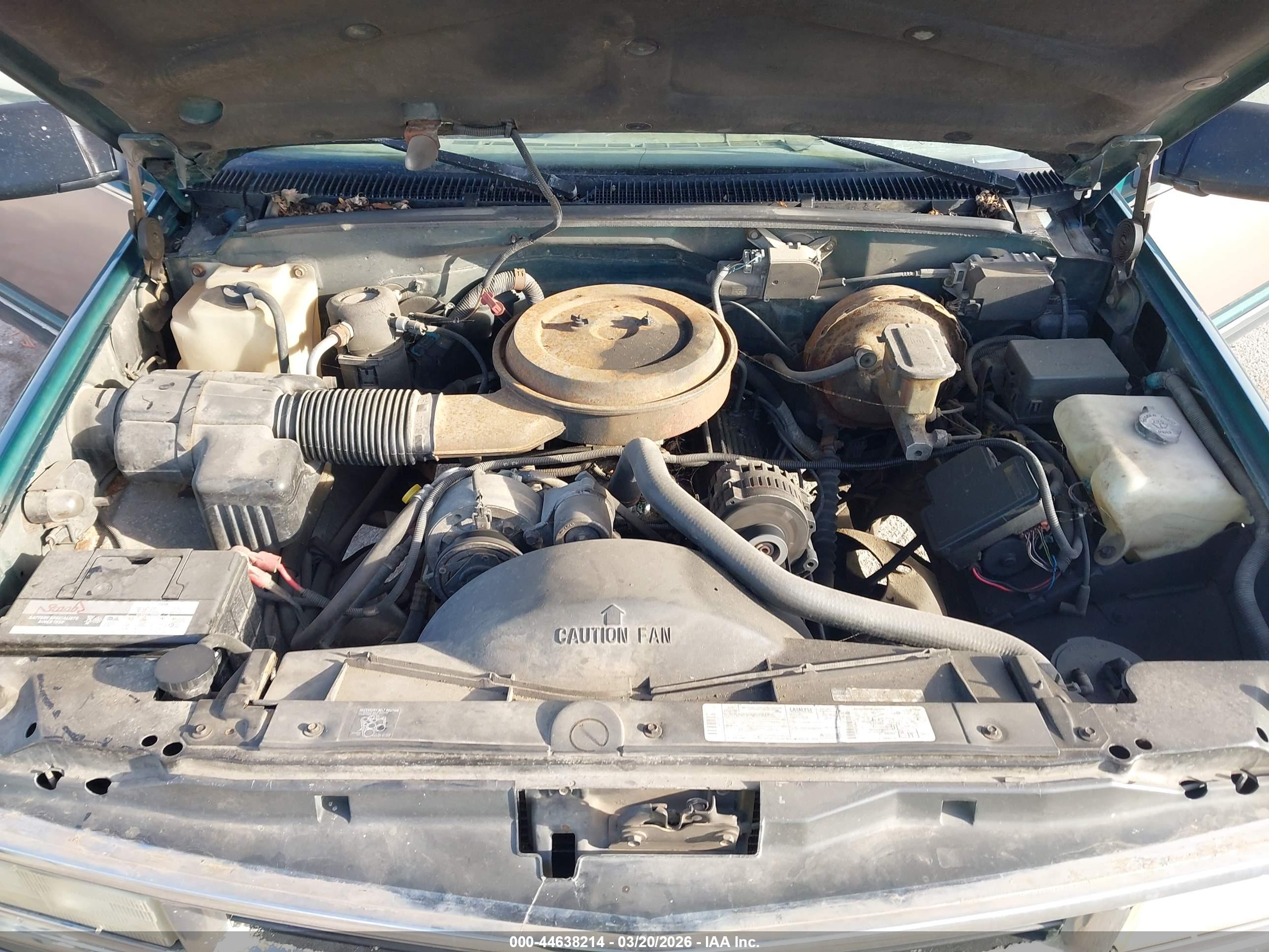CHEVROLET GMT-400 image 10