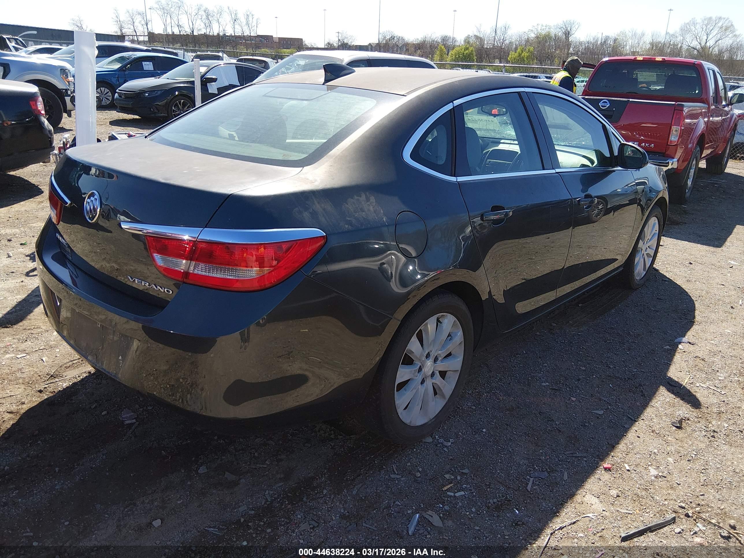 BUICK VERANO image 4