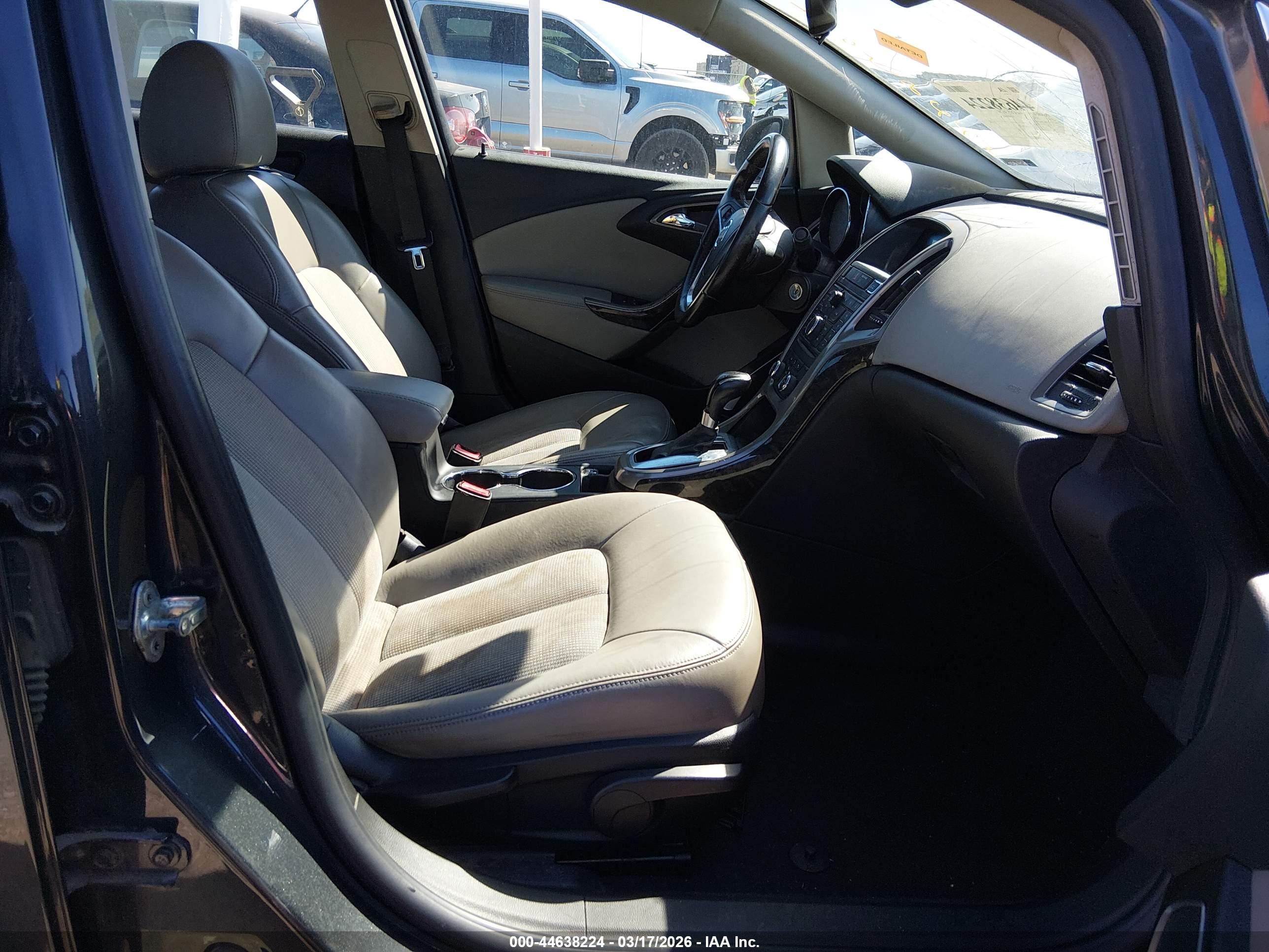 BUICK VERANO image 5