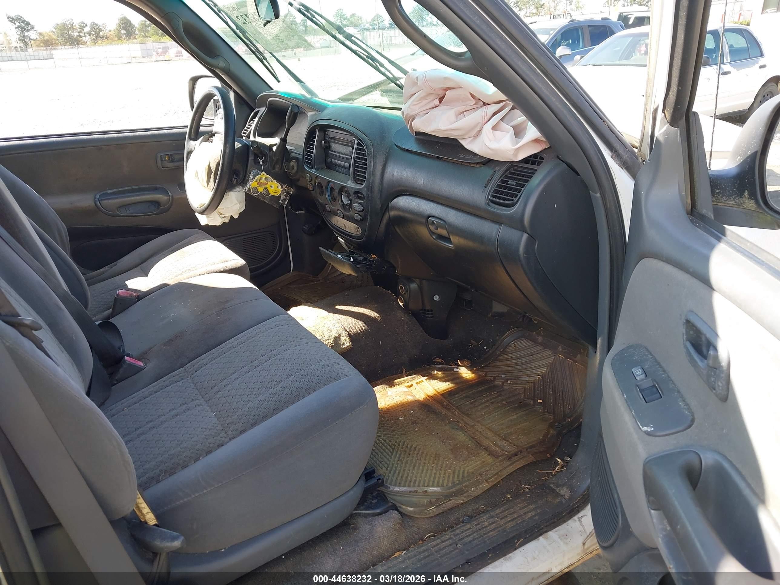 TOYOTA TUNDRA image 5