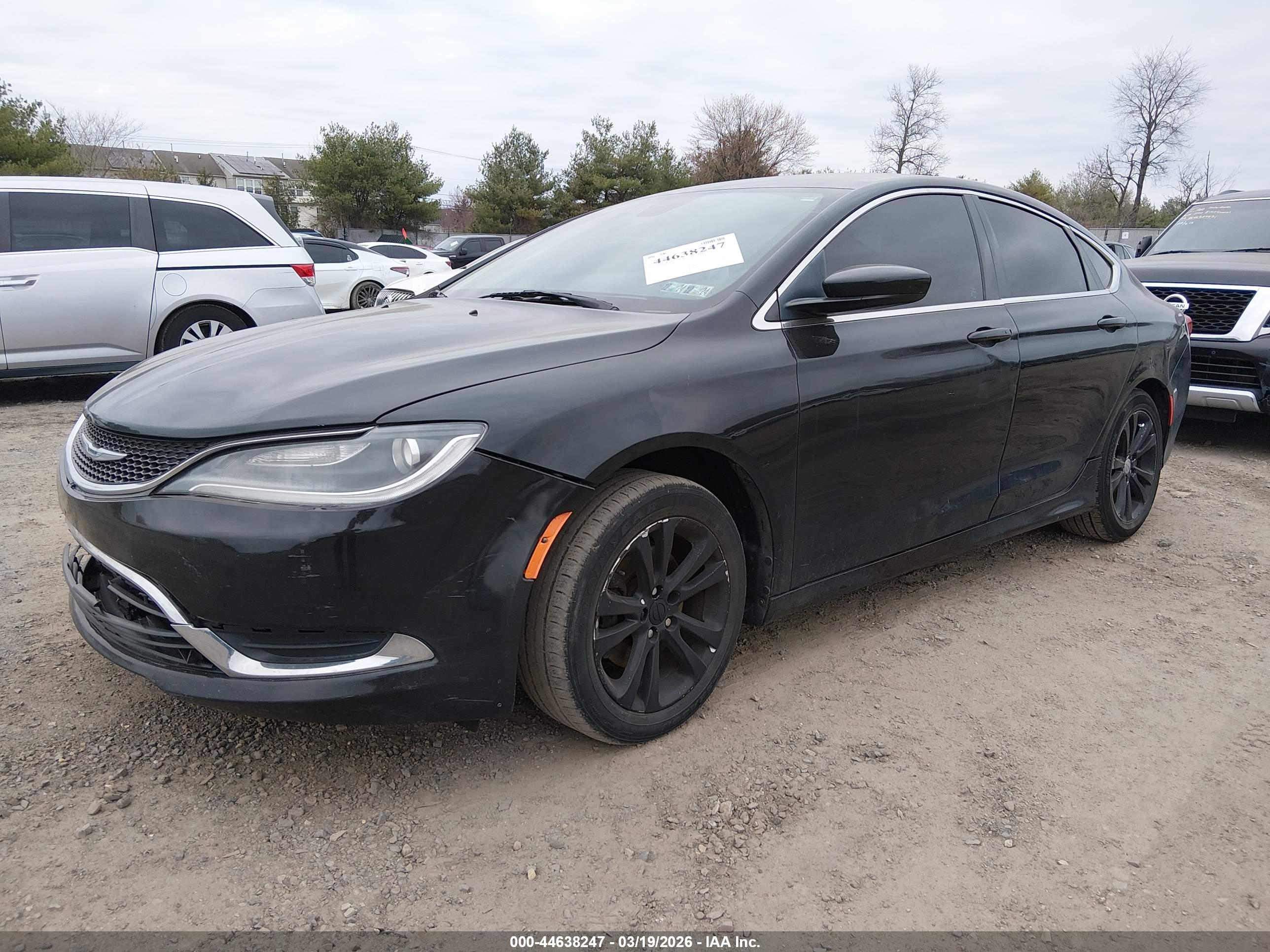 CHRYSLER 200 image 2