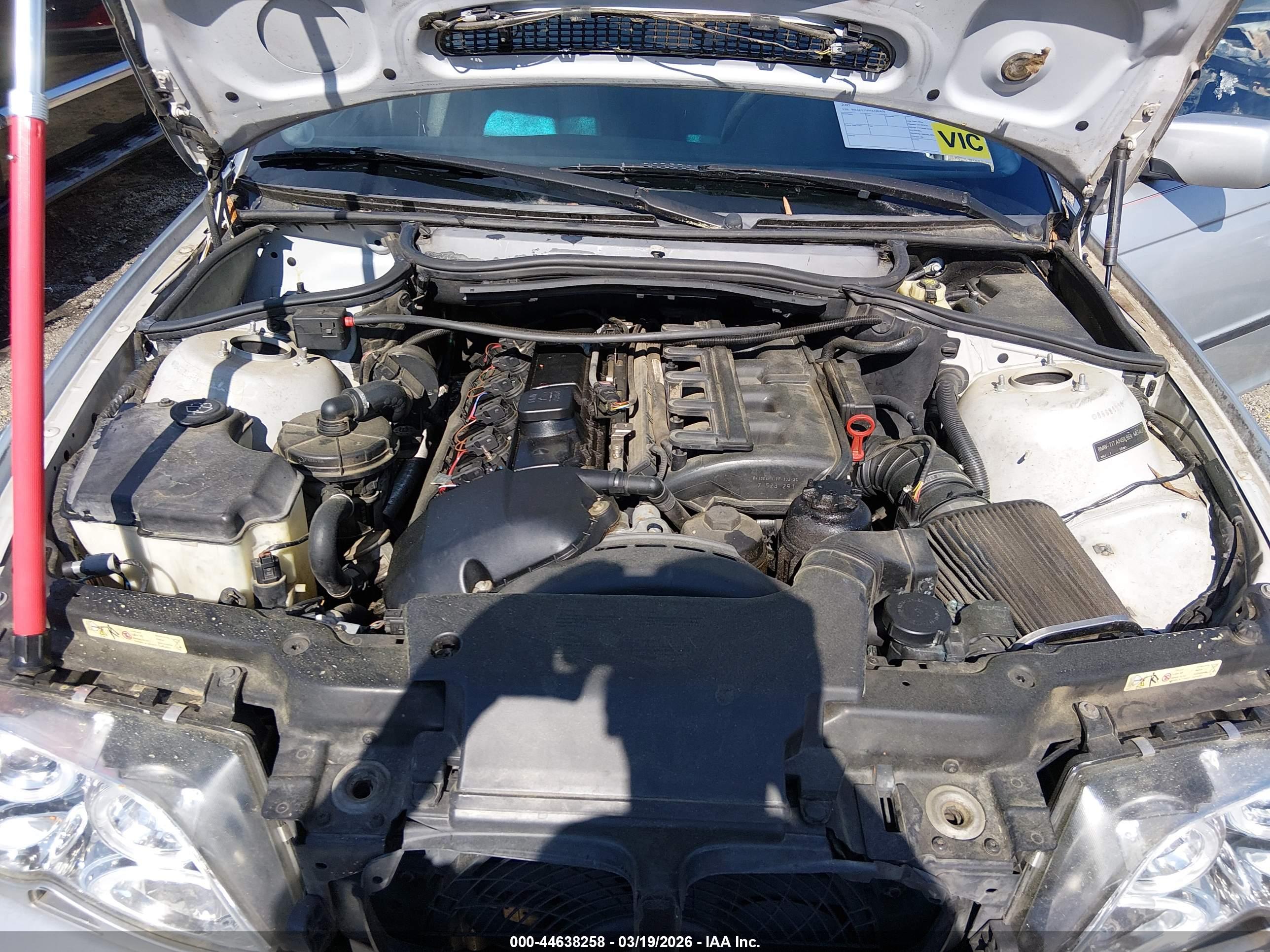 BMW 330I image 10
