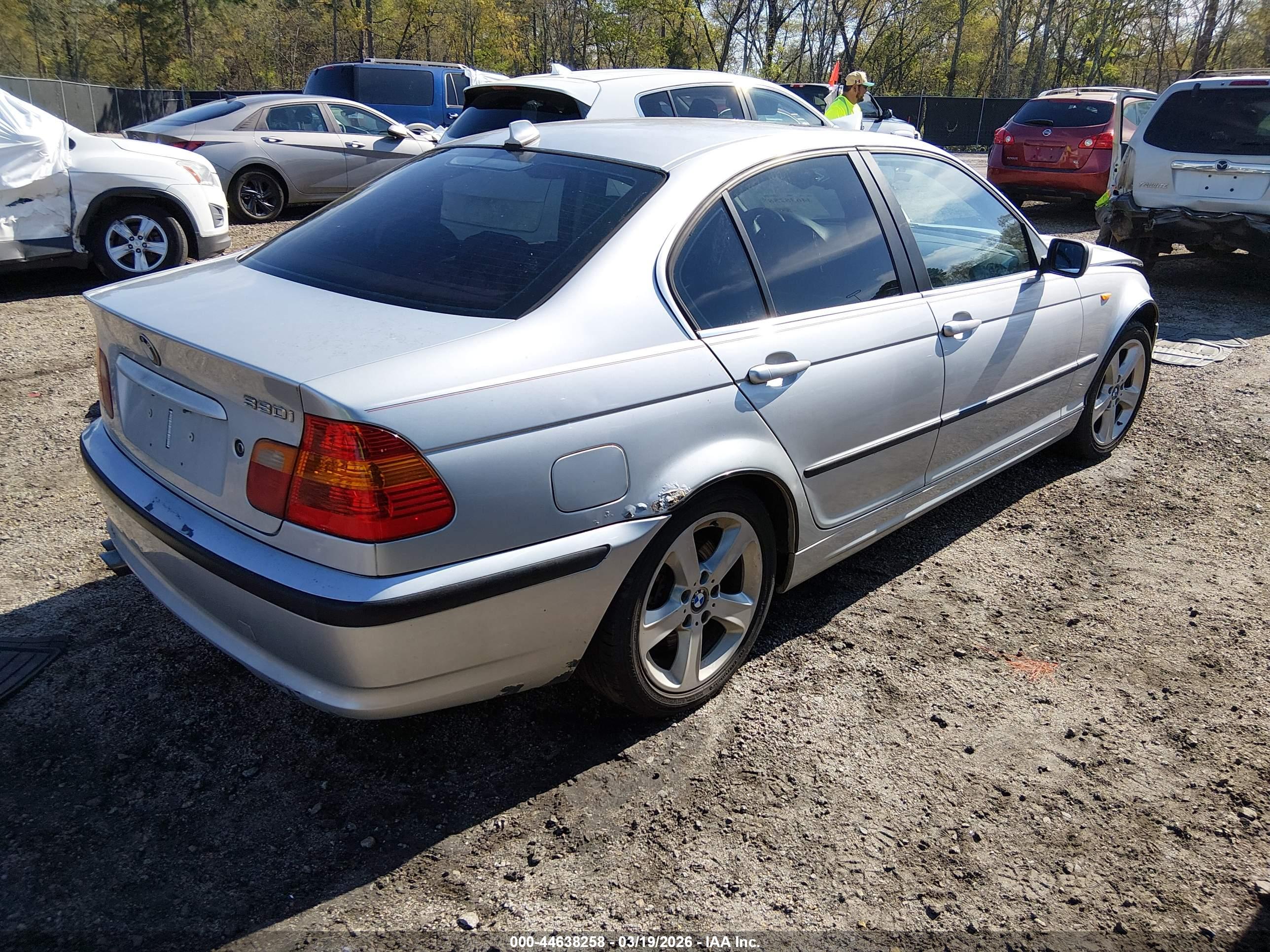 BMW 330I image 4
