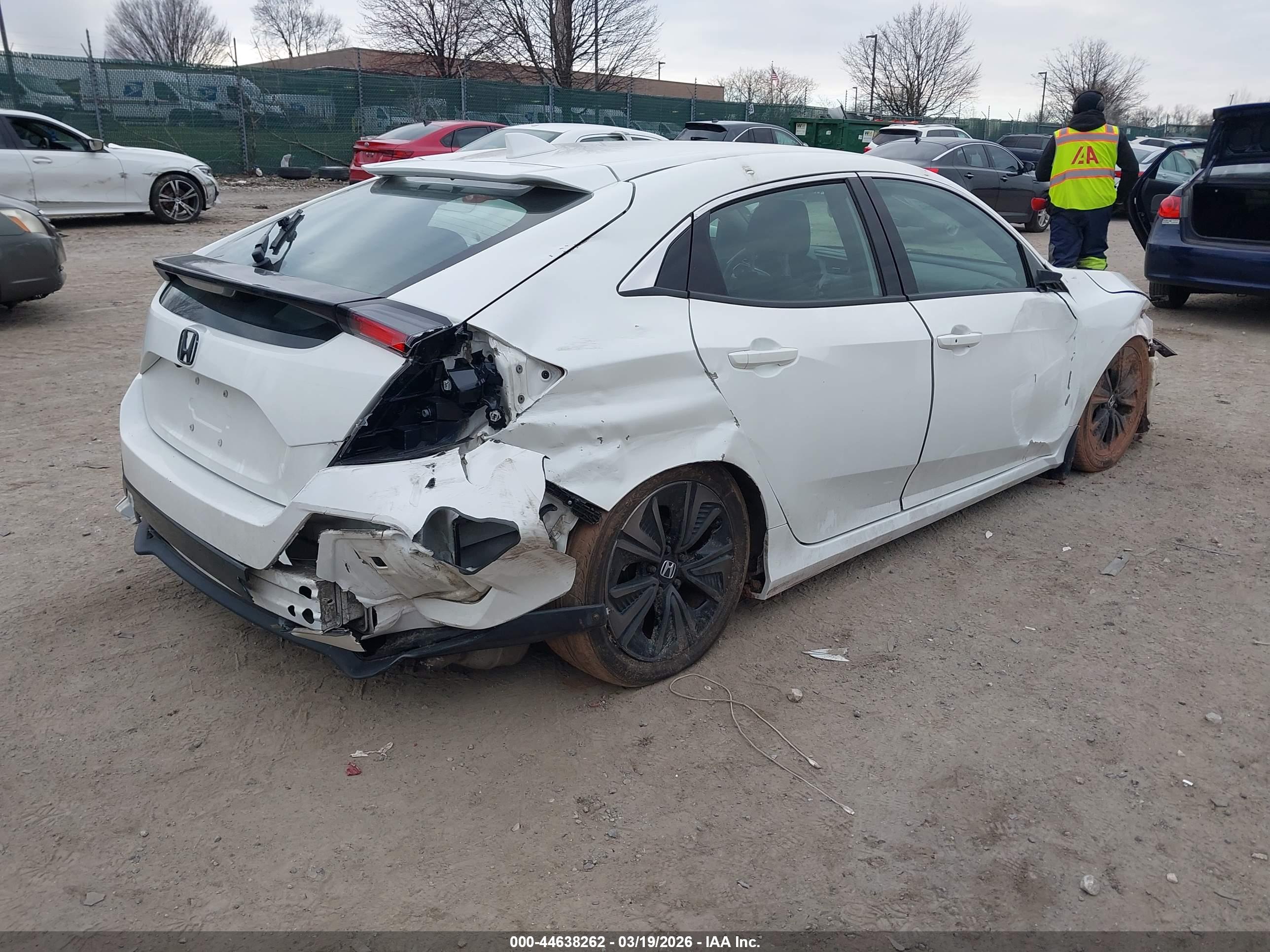 HONDA CIVIC image 4