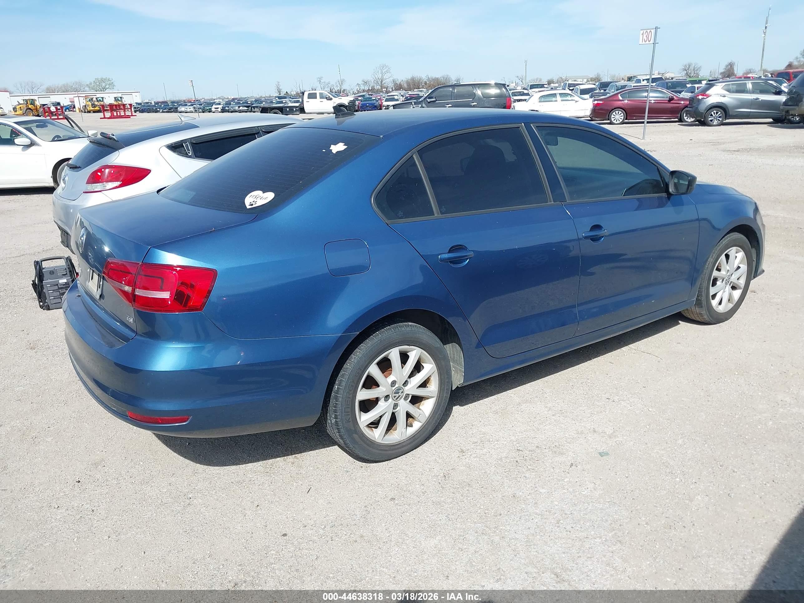 VOLKSWAGEN JETTA image 4