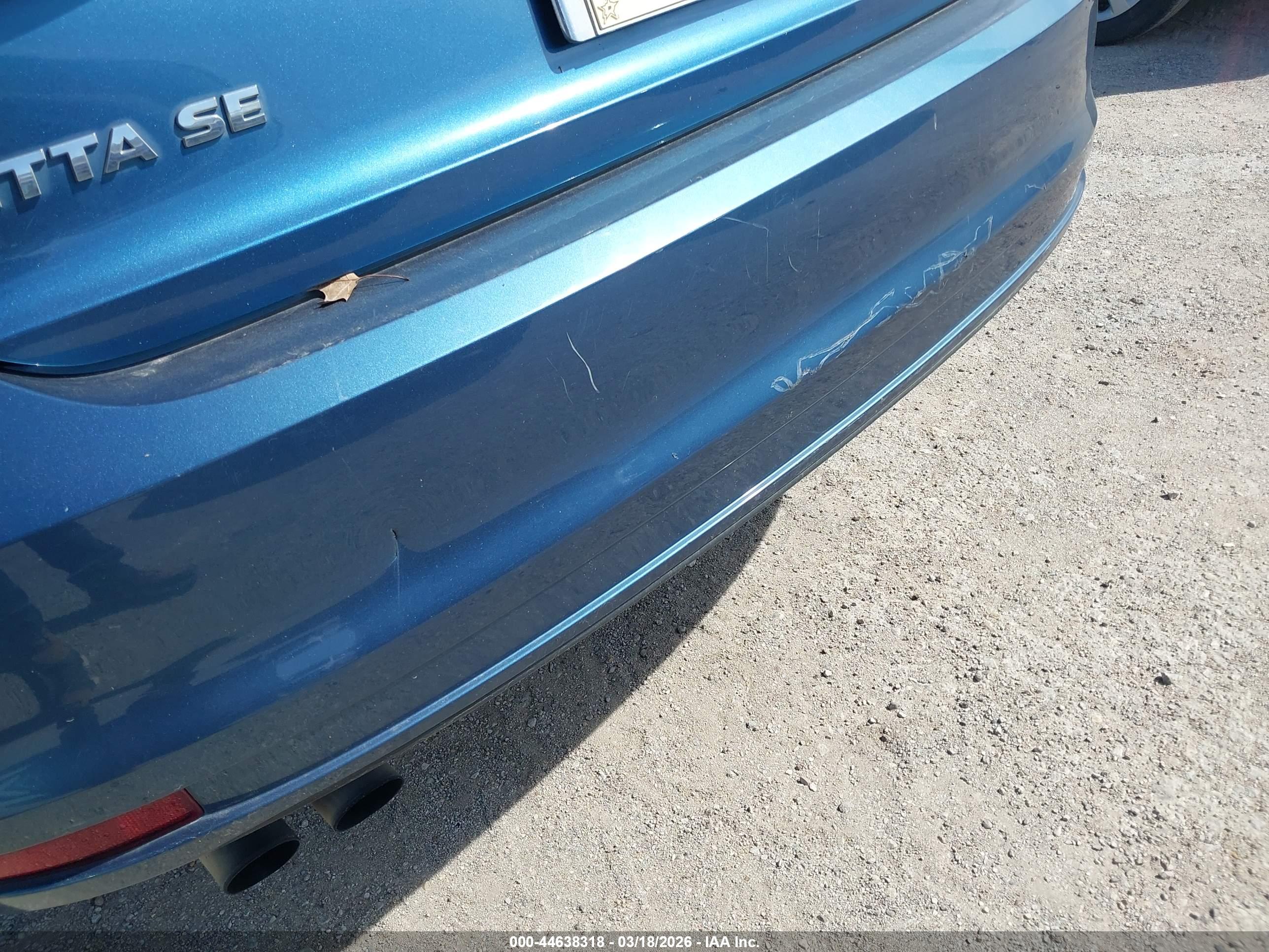 VOLKSWAGEN JETTA image 6
