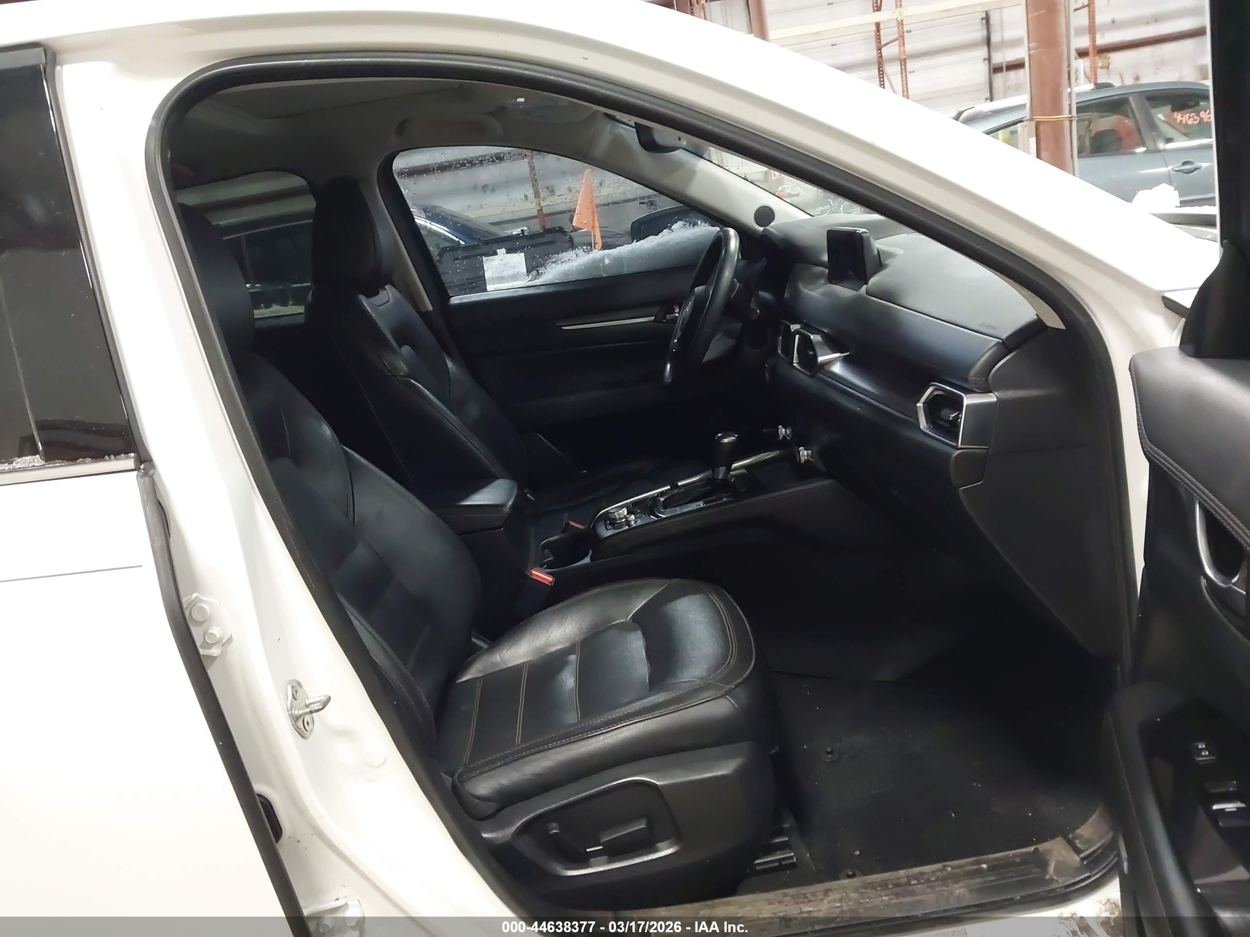 MAZDA CX-5 image 5