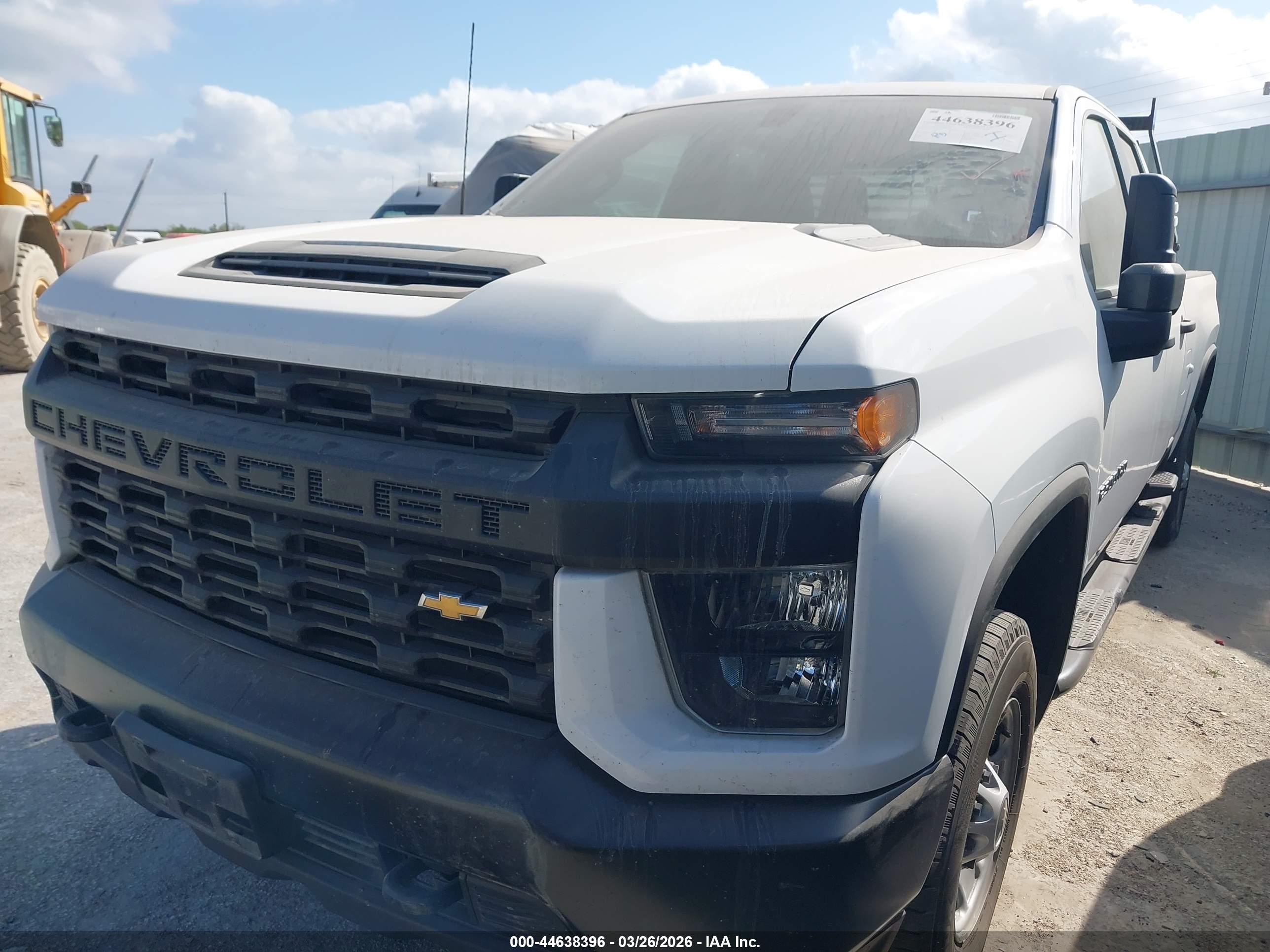 CHEVROLET SILVERADO image 2