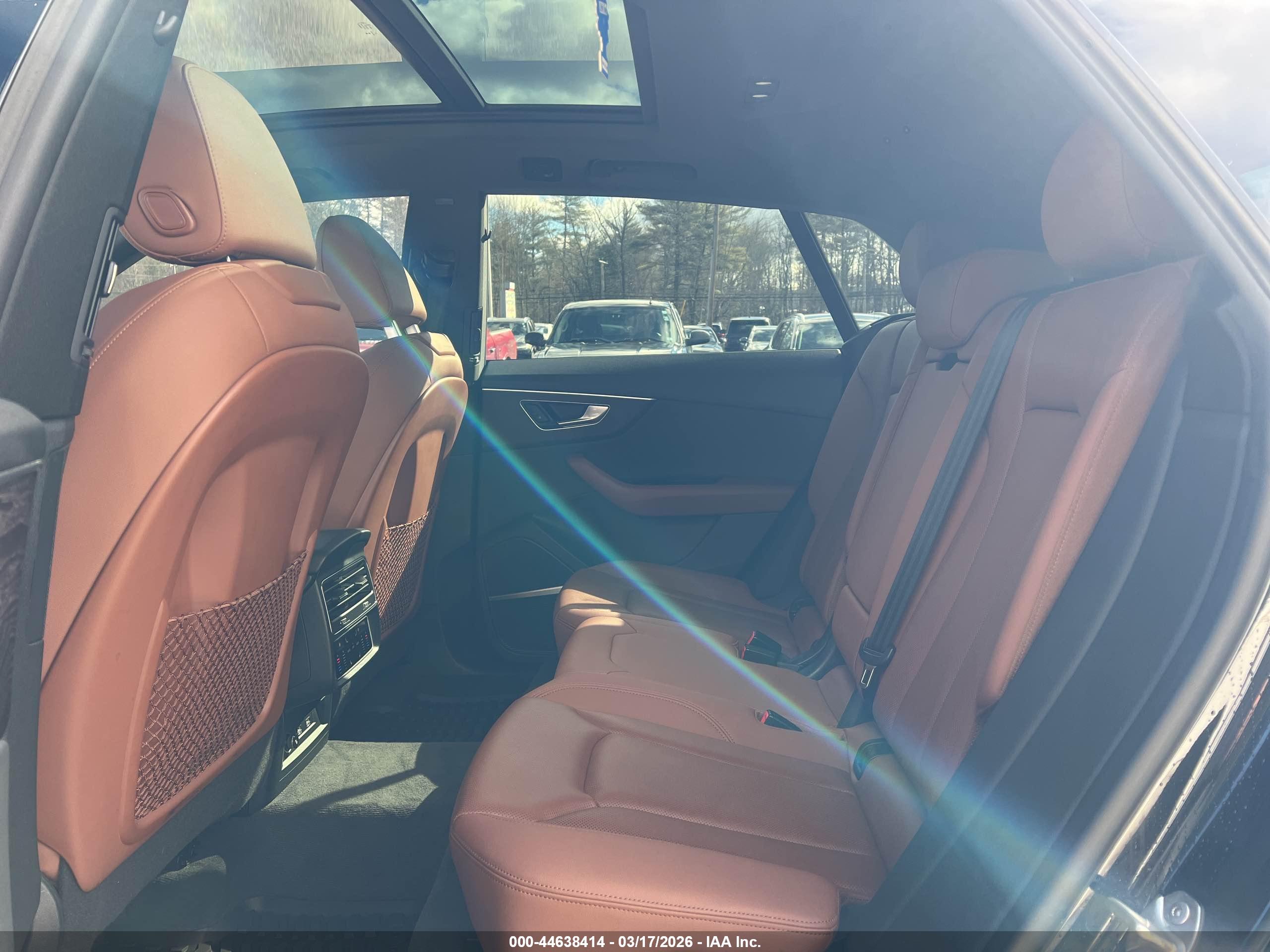 AUDI Q8 image 8