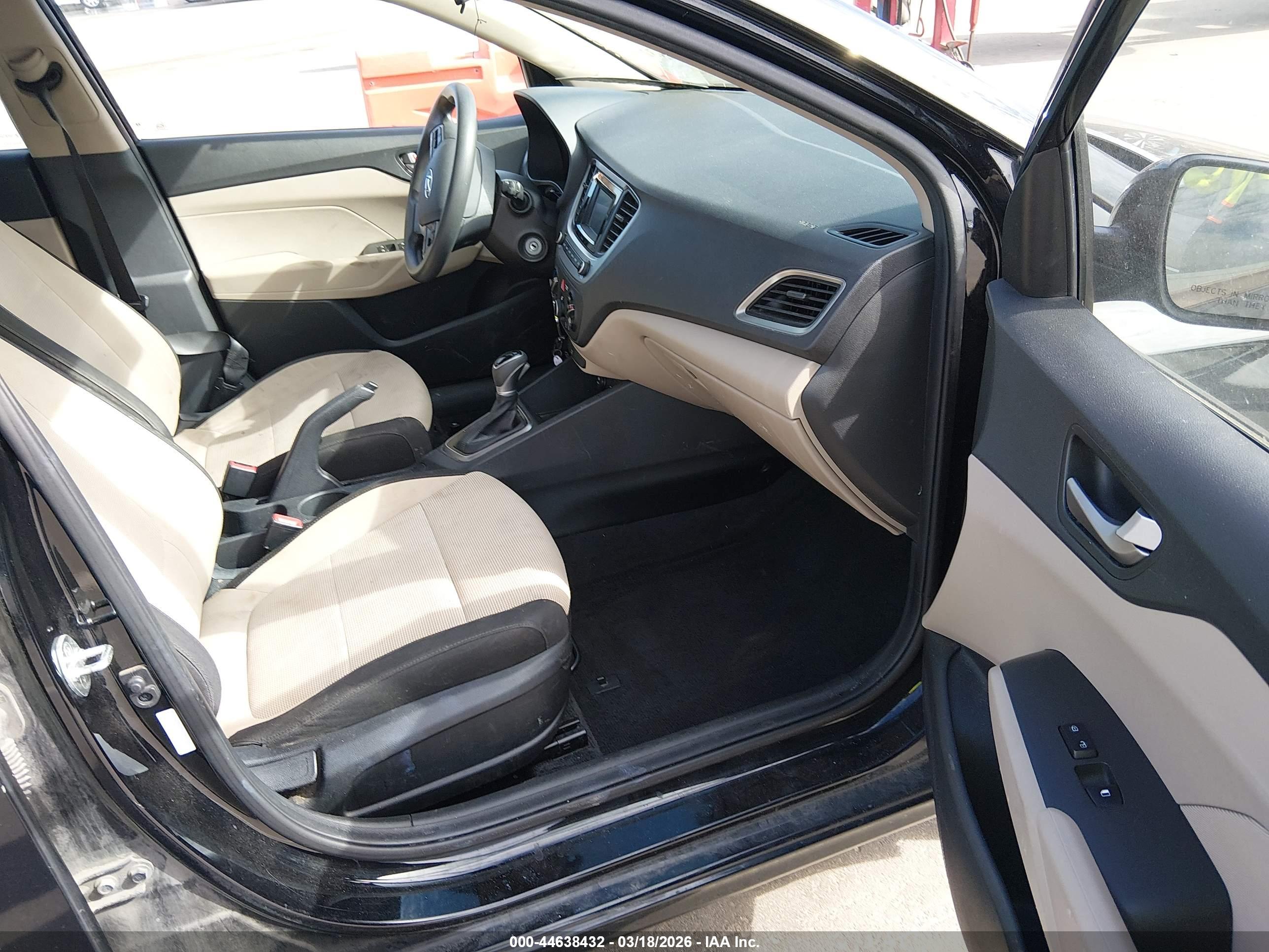 HYUNDAI ACCENT image 5