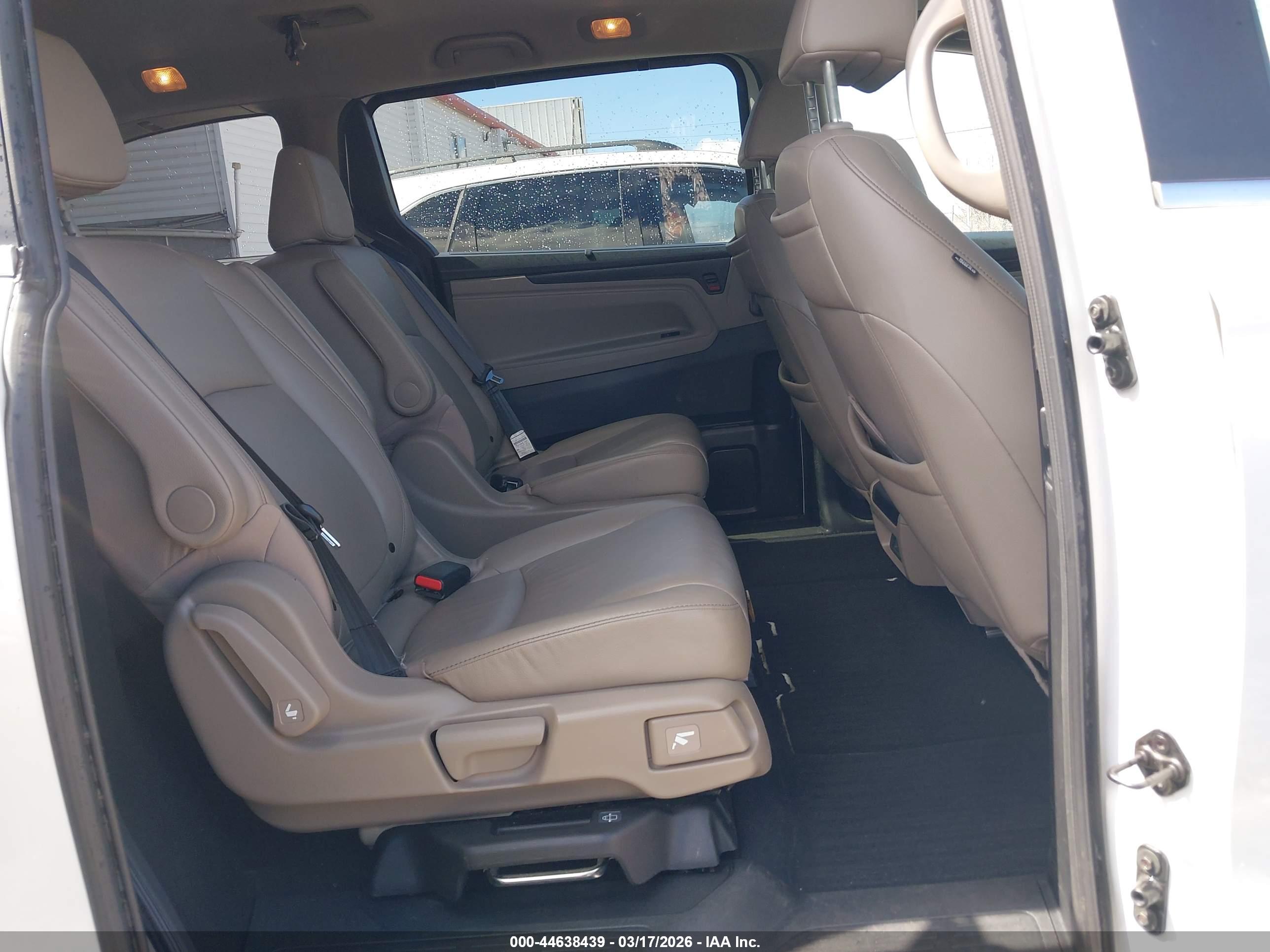 HONDA ODYSSEY image 8