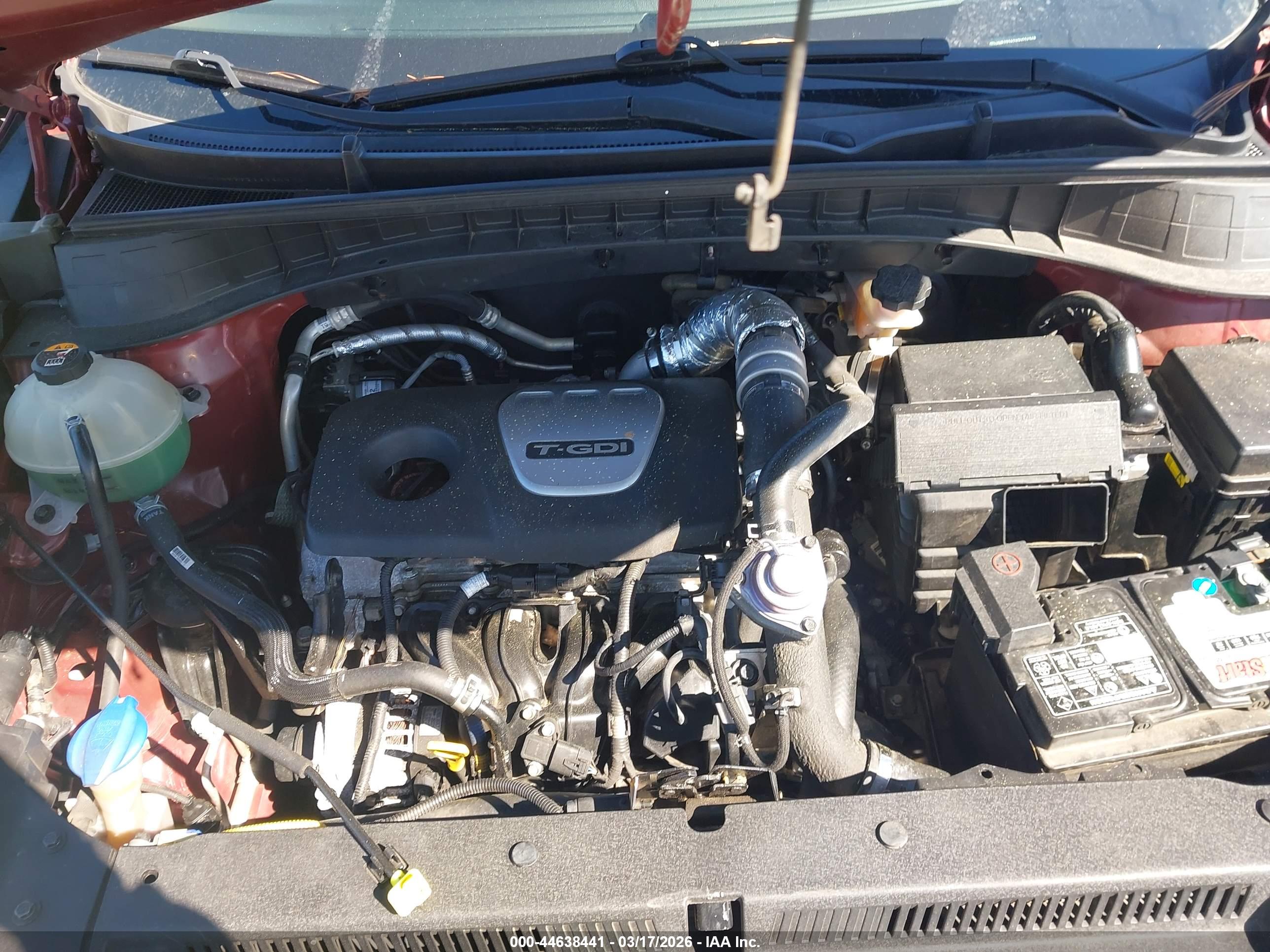HYUNDAI TUCSON image 10