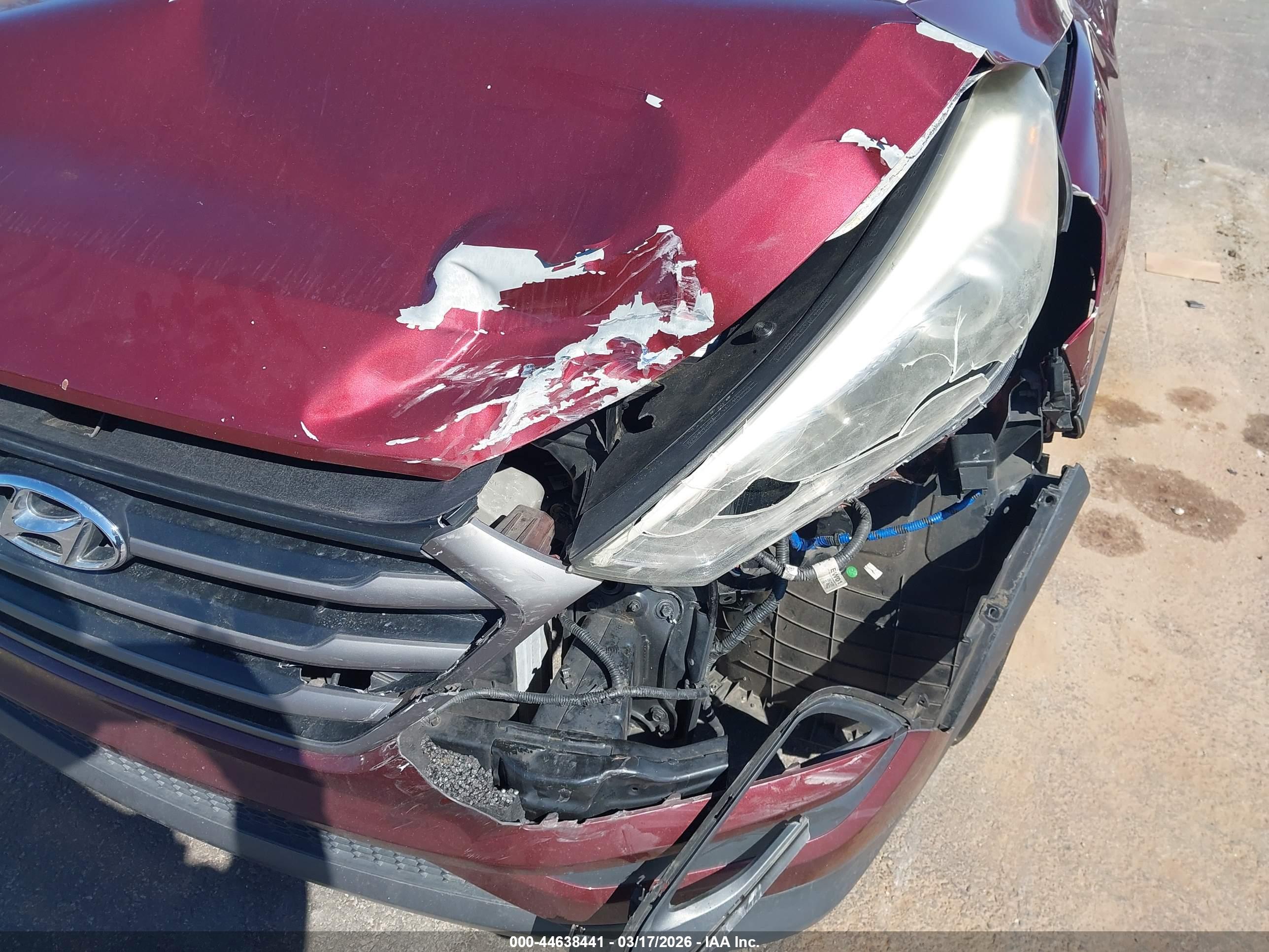 HYUNDAI TUCSON image 6