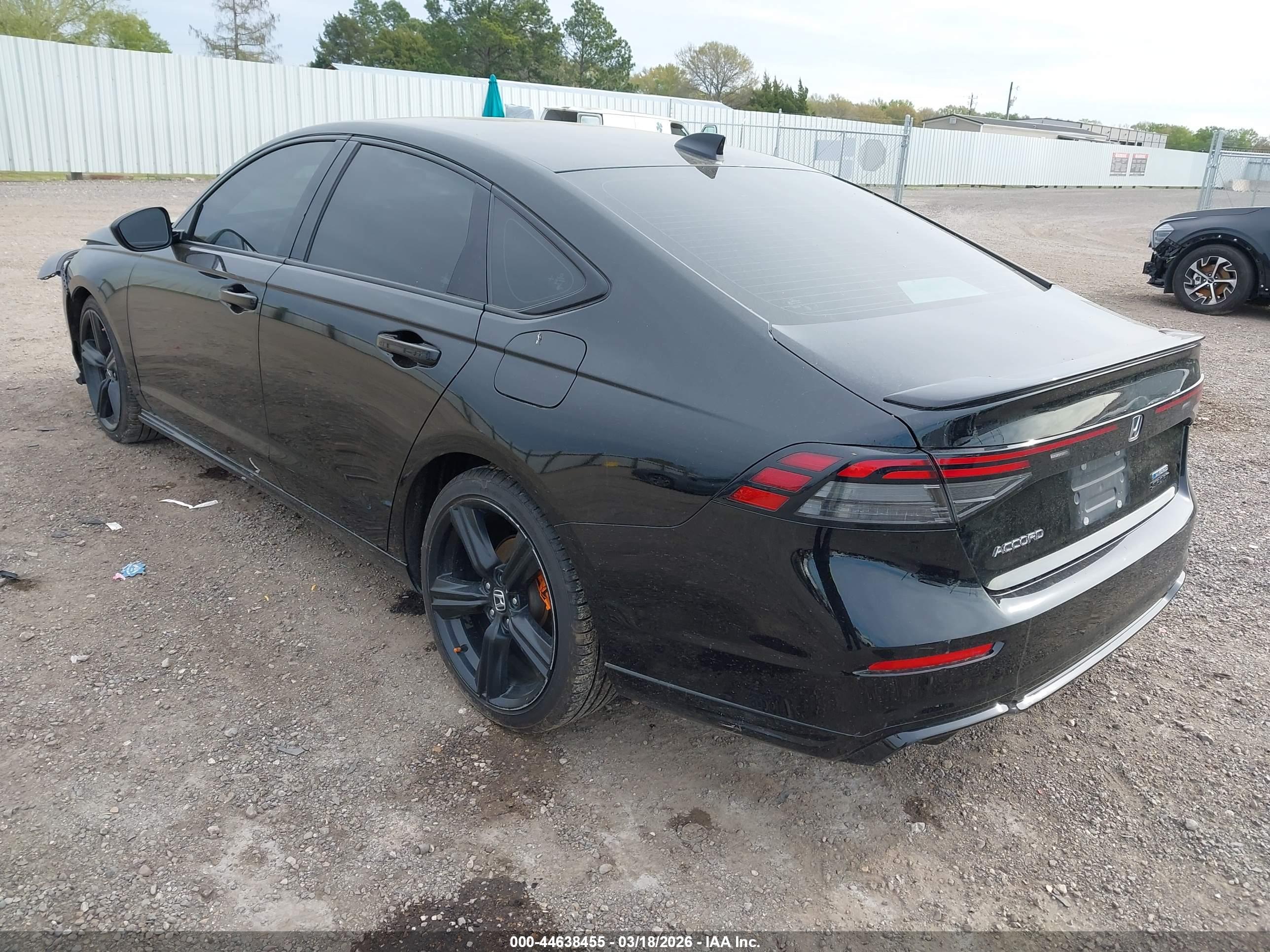 HONDA ACCORD image 3