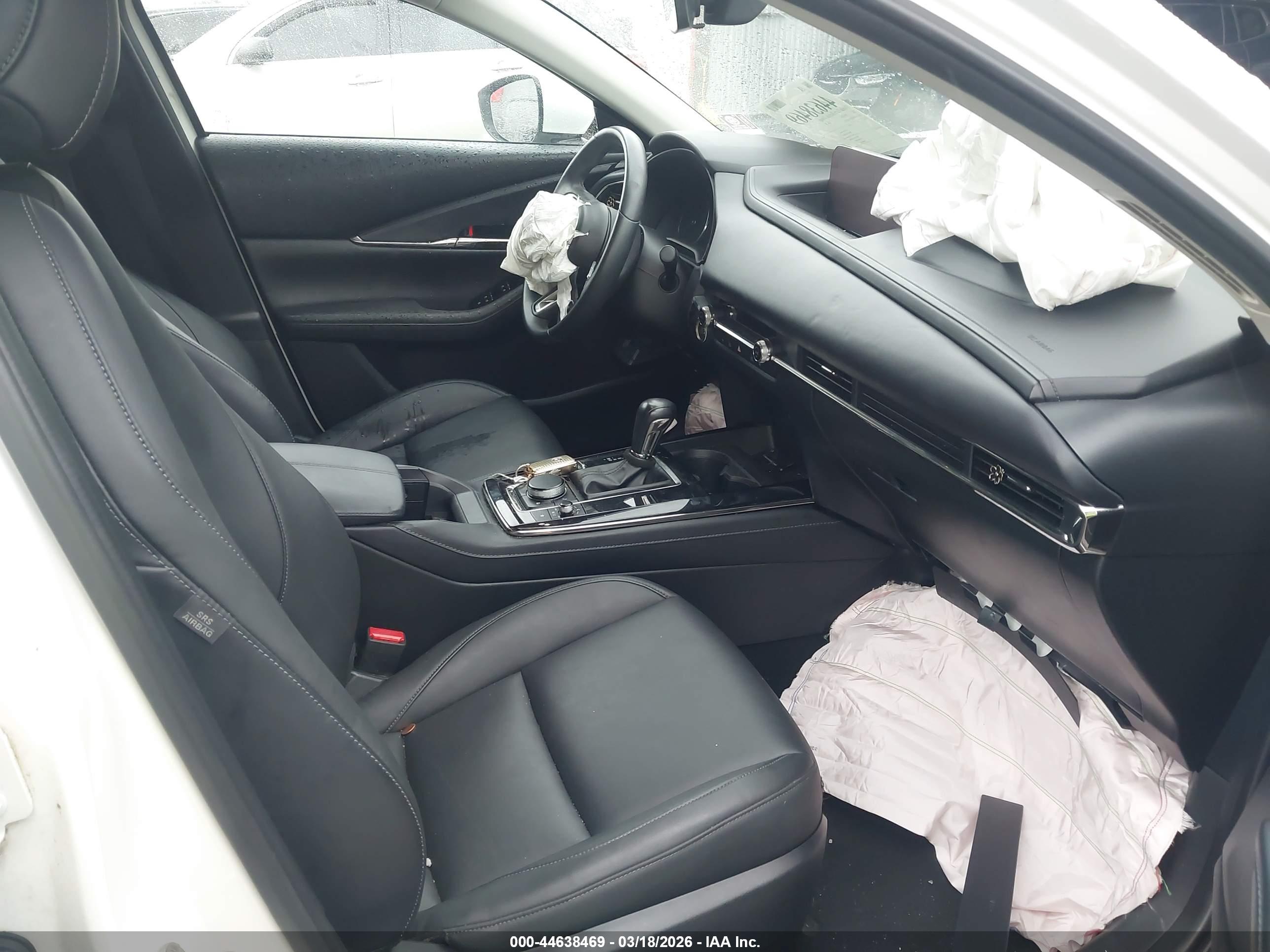 MAZDA CX-30 image 5