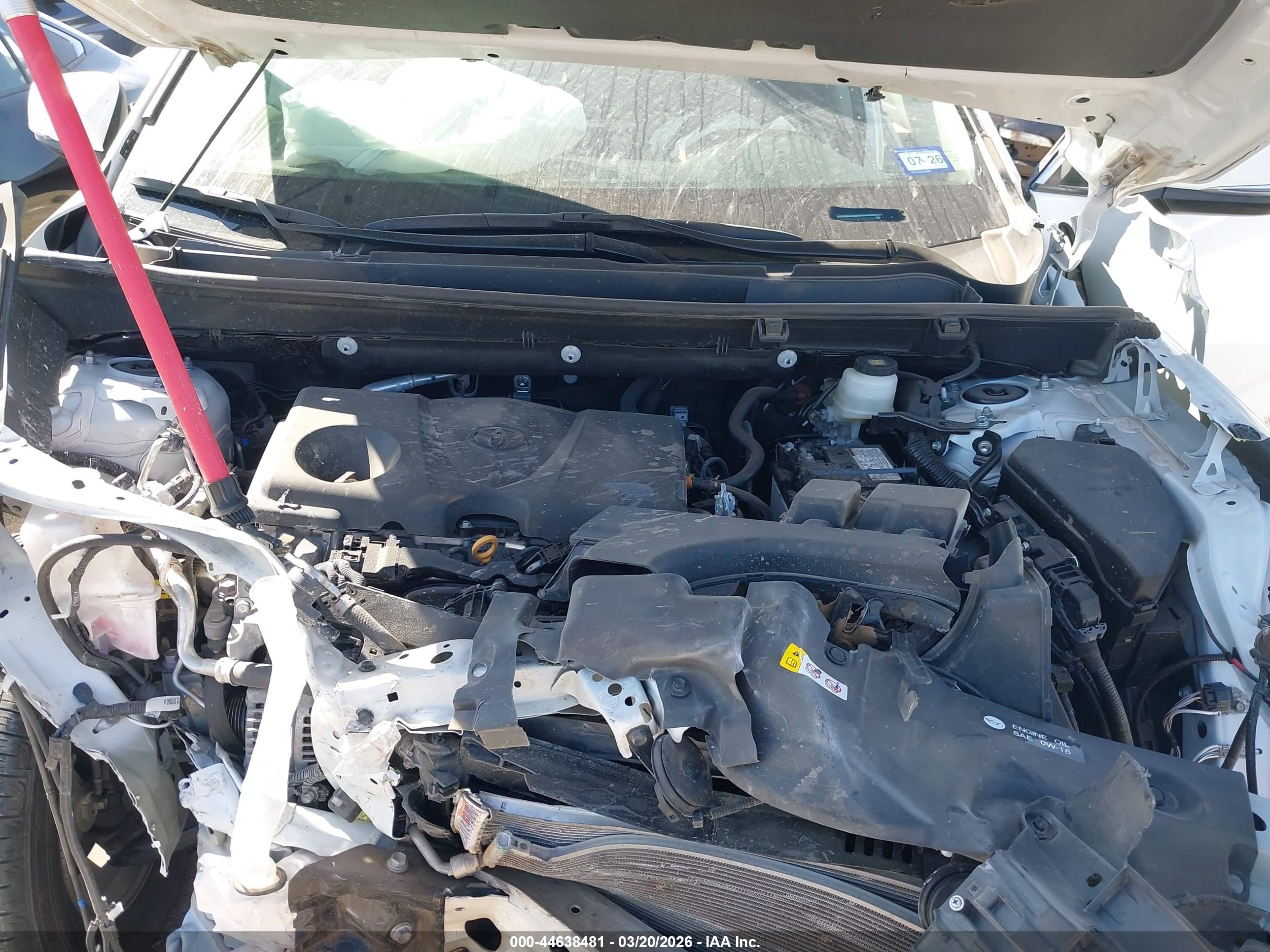 TOYOTA RAV4 image 10