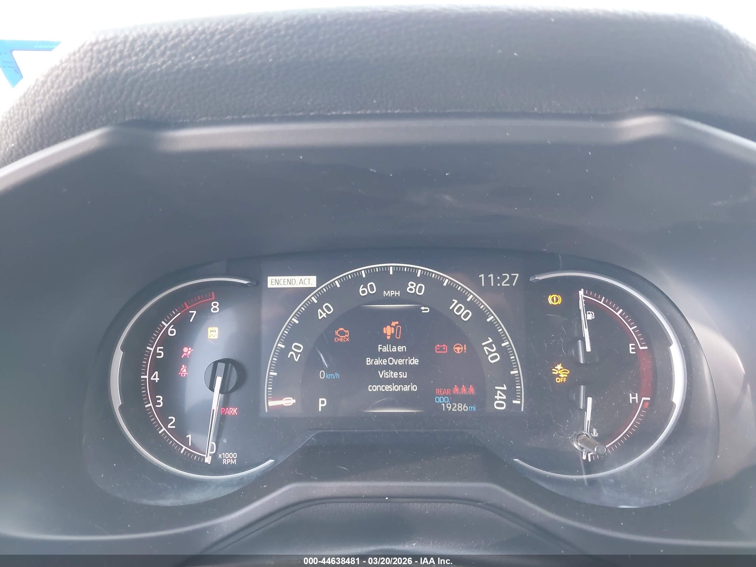 TOYOTA RAV4 image 7