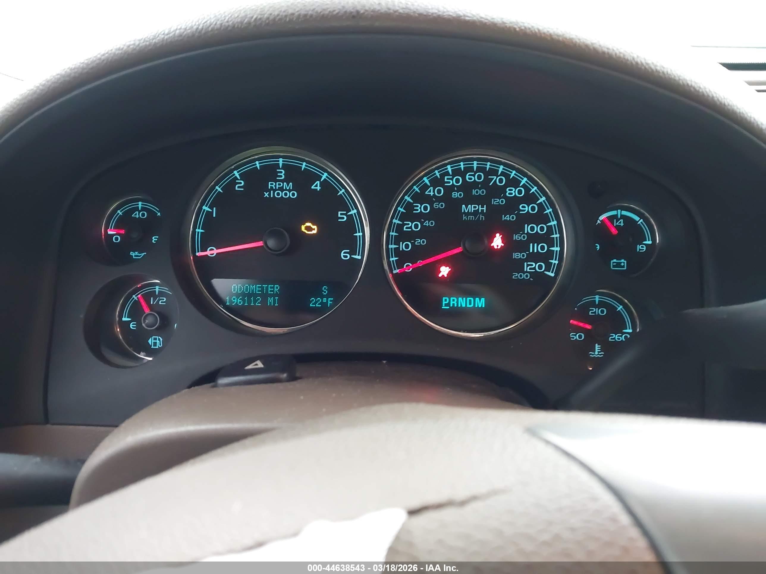 CHEVROLET SUBURBAN image 7