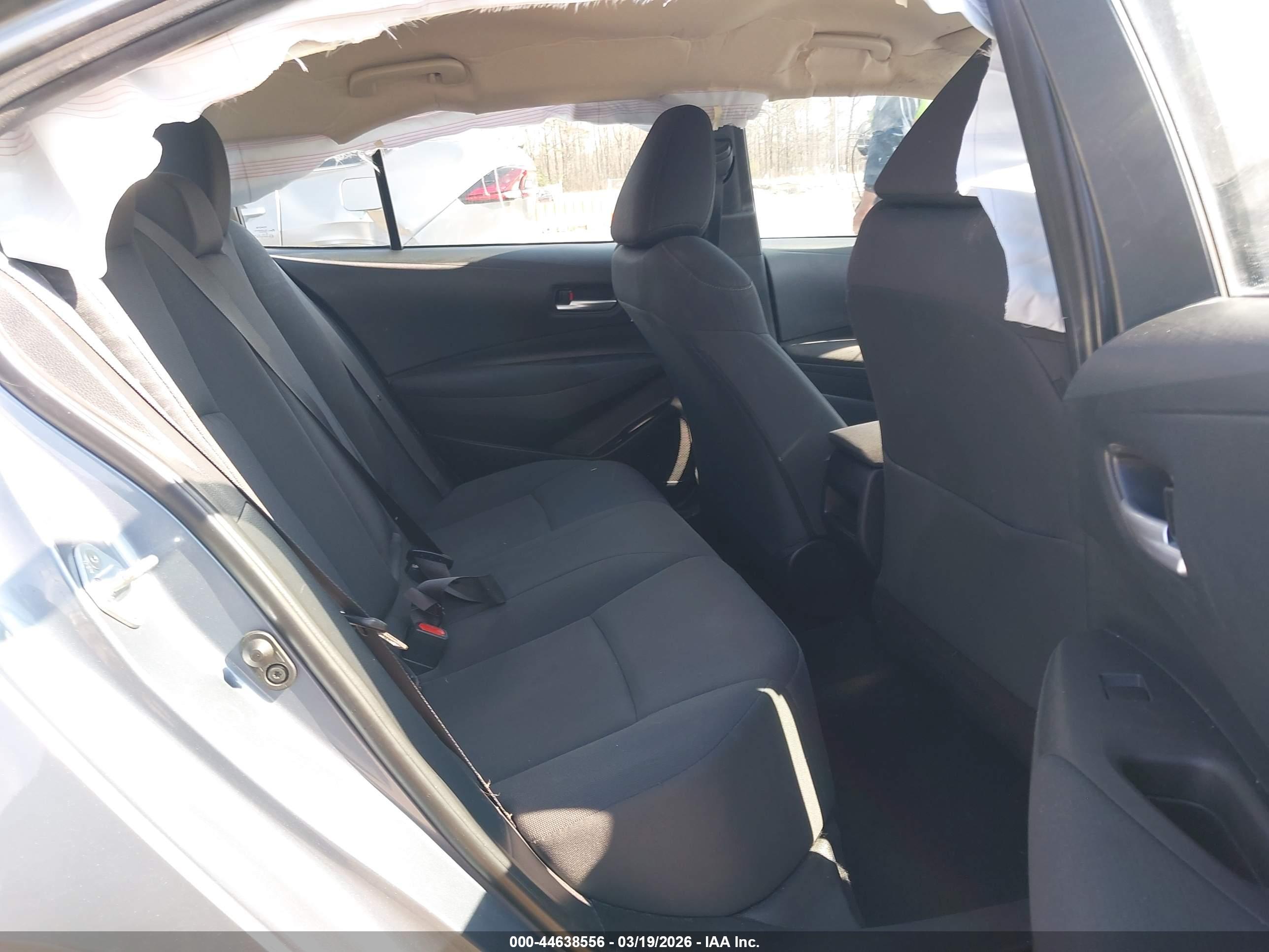 TOYOTA COROLLA image 8