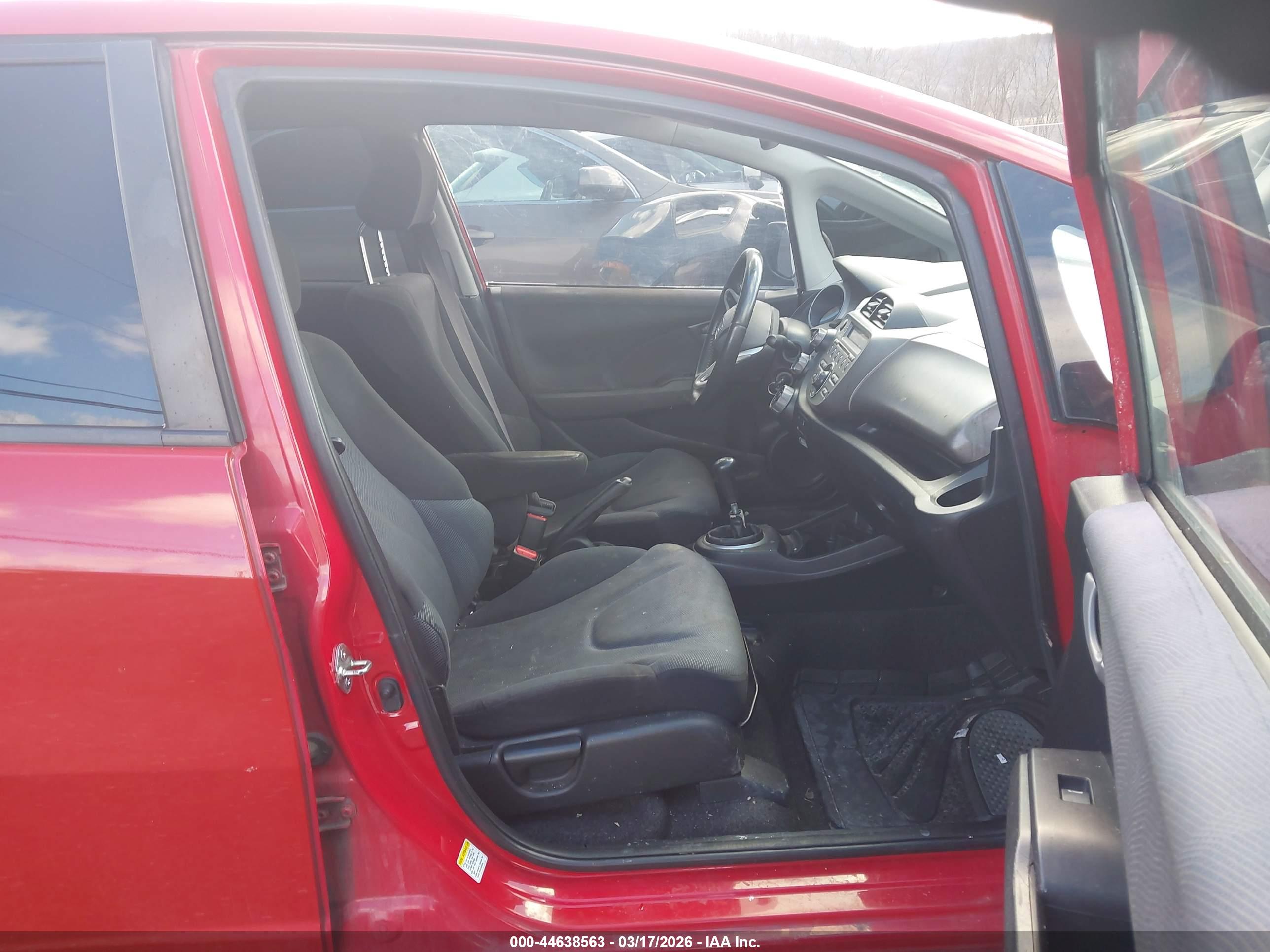 HONDA FIT image 5