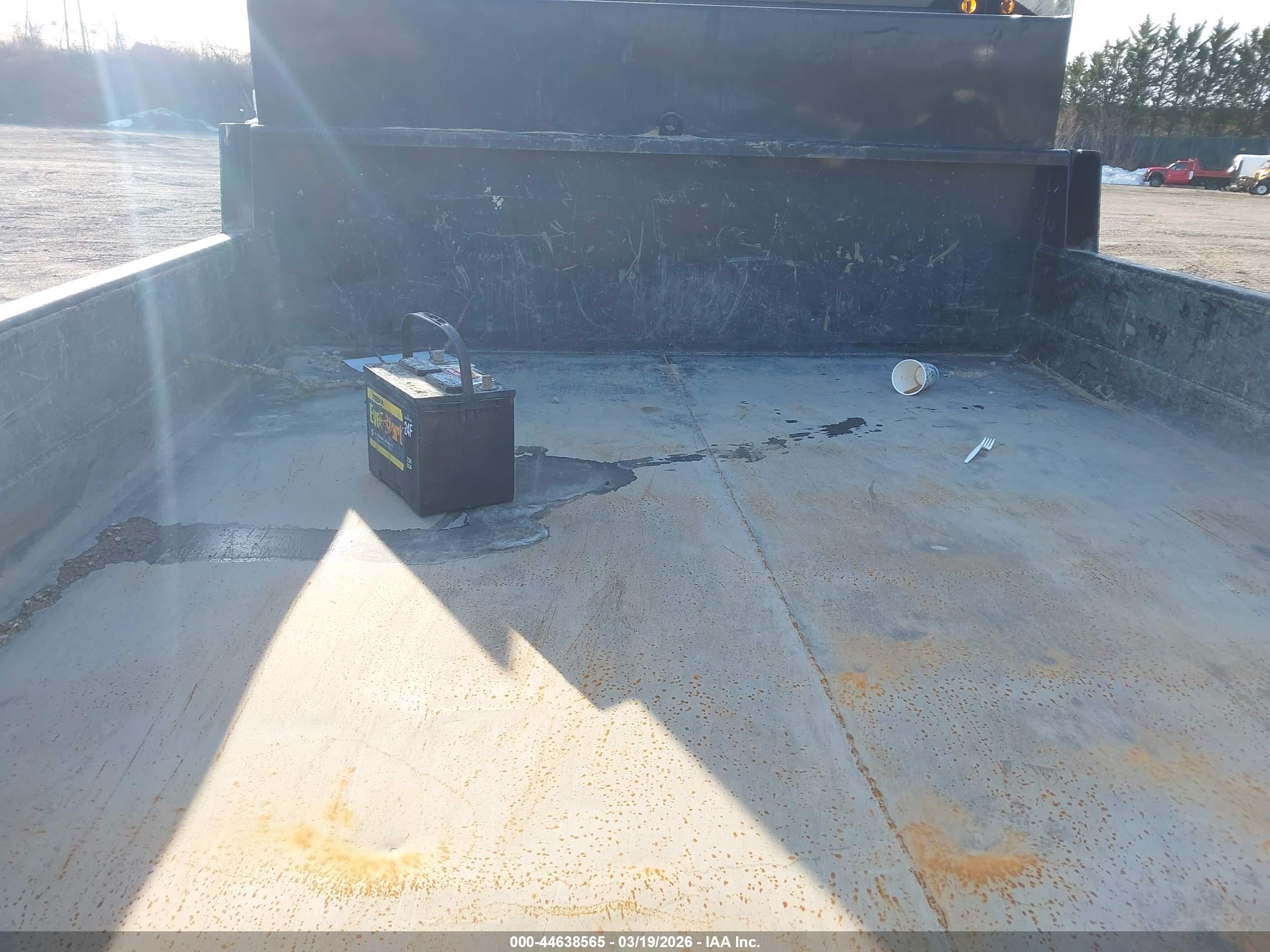 FORD F-550 image 7