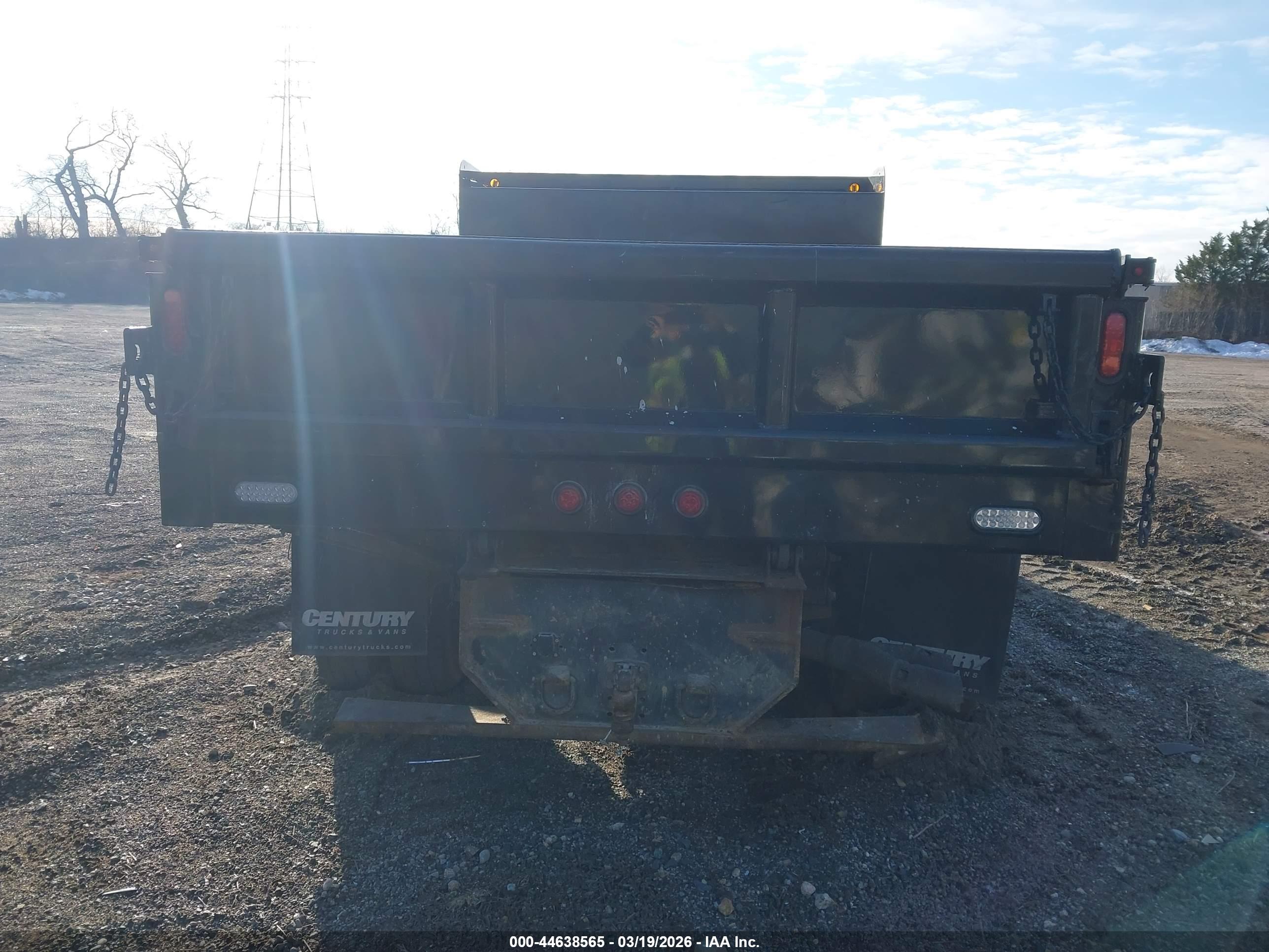 FORD F-550 image 8