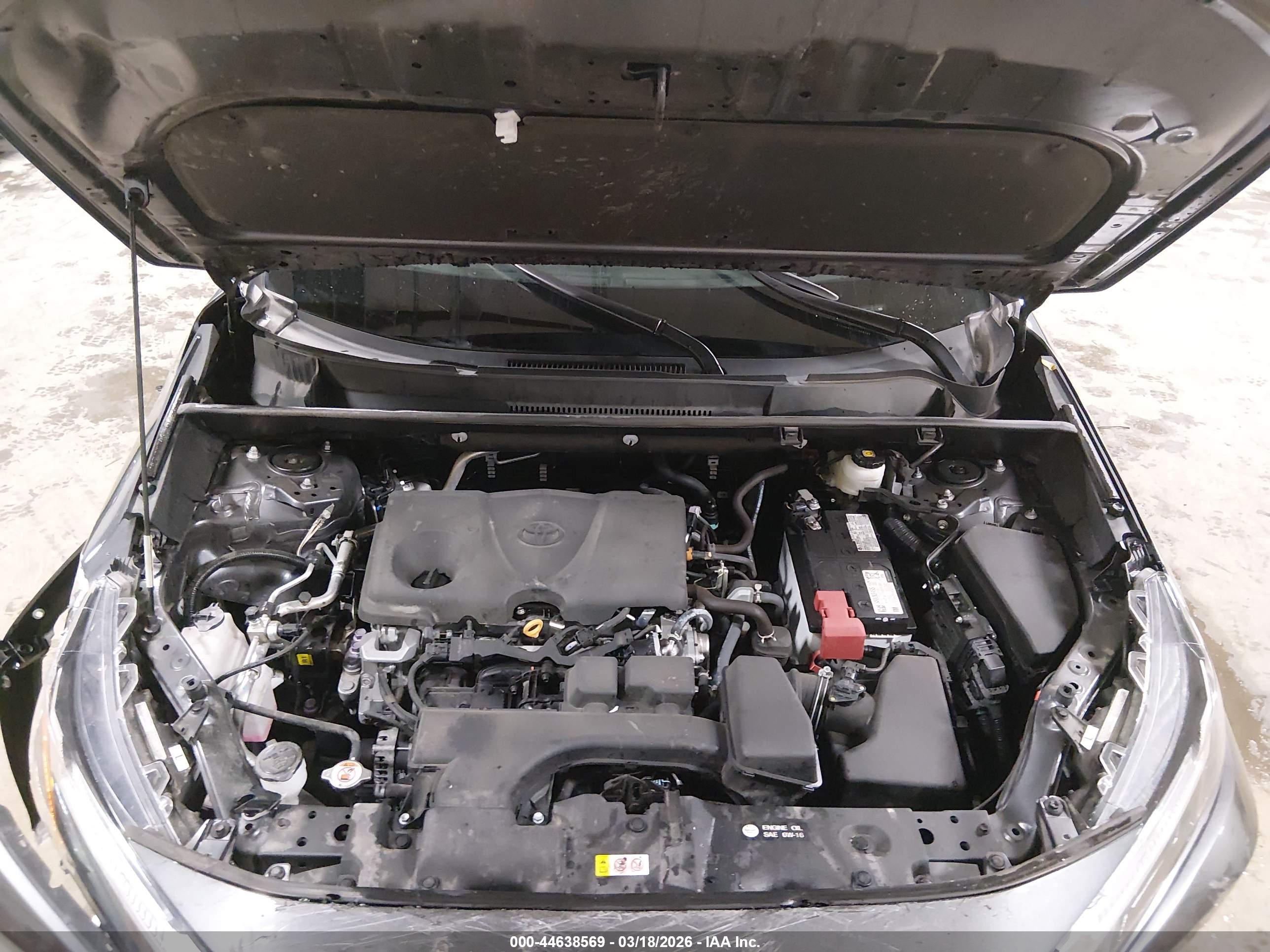 TOYOTA RAV4 image 10