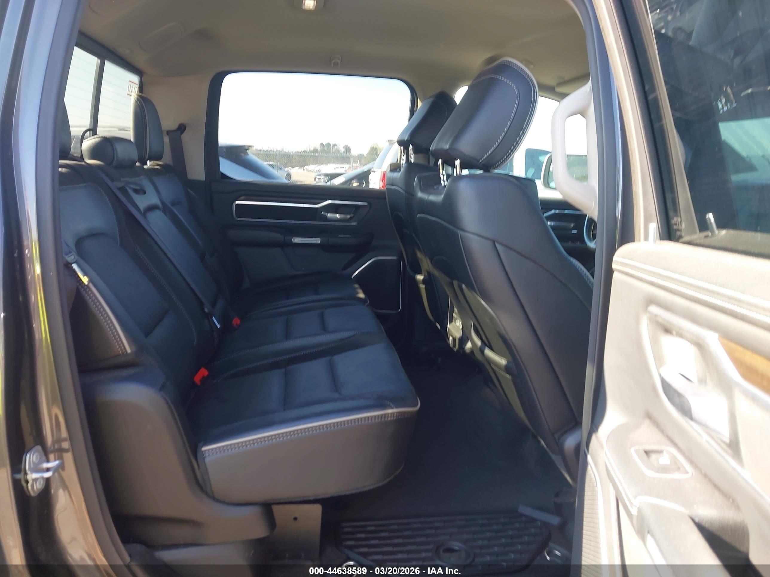 RAM 1500 image 8