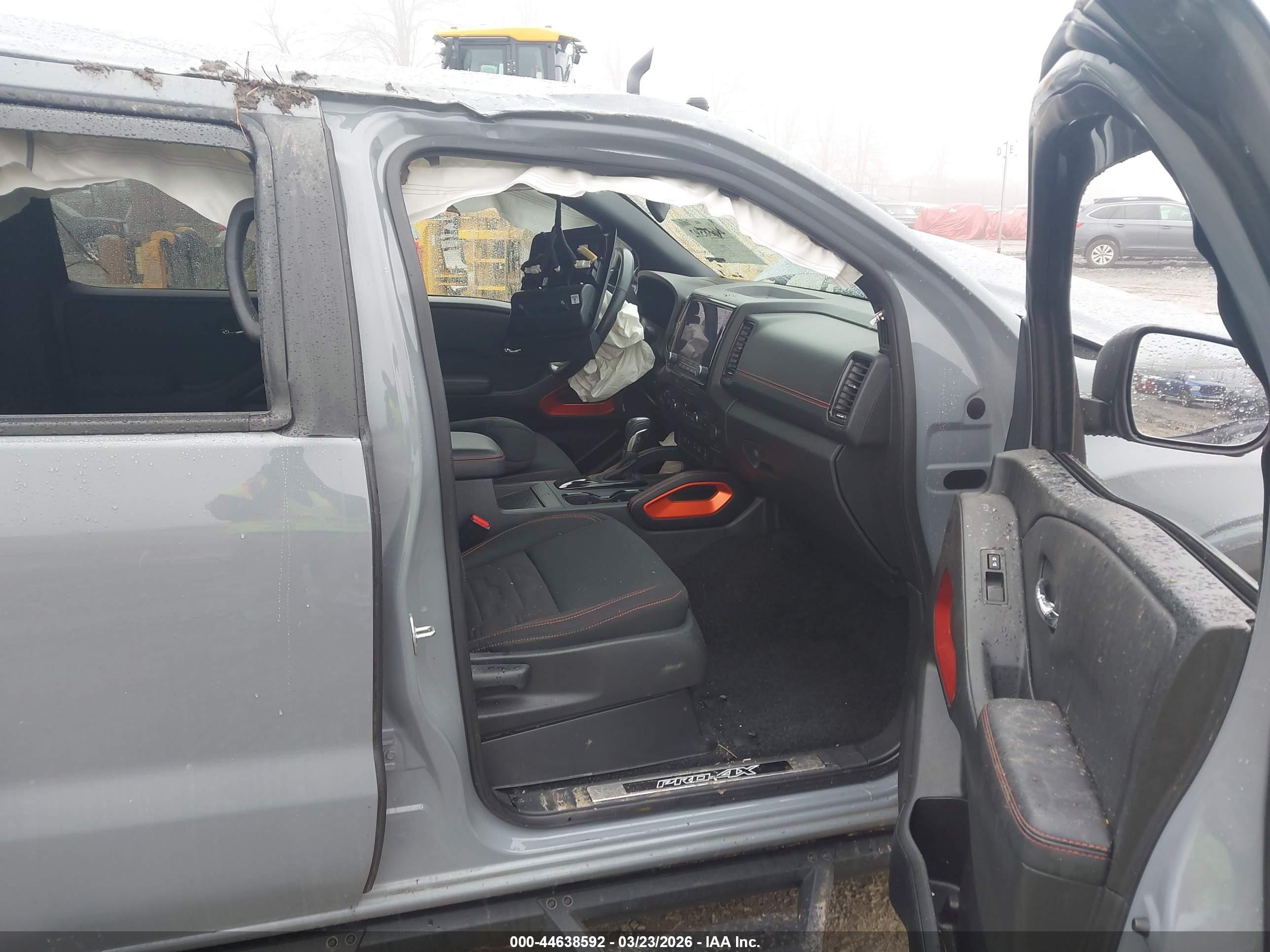 NISSAN FRONTIER image 5