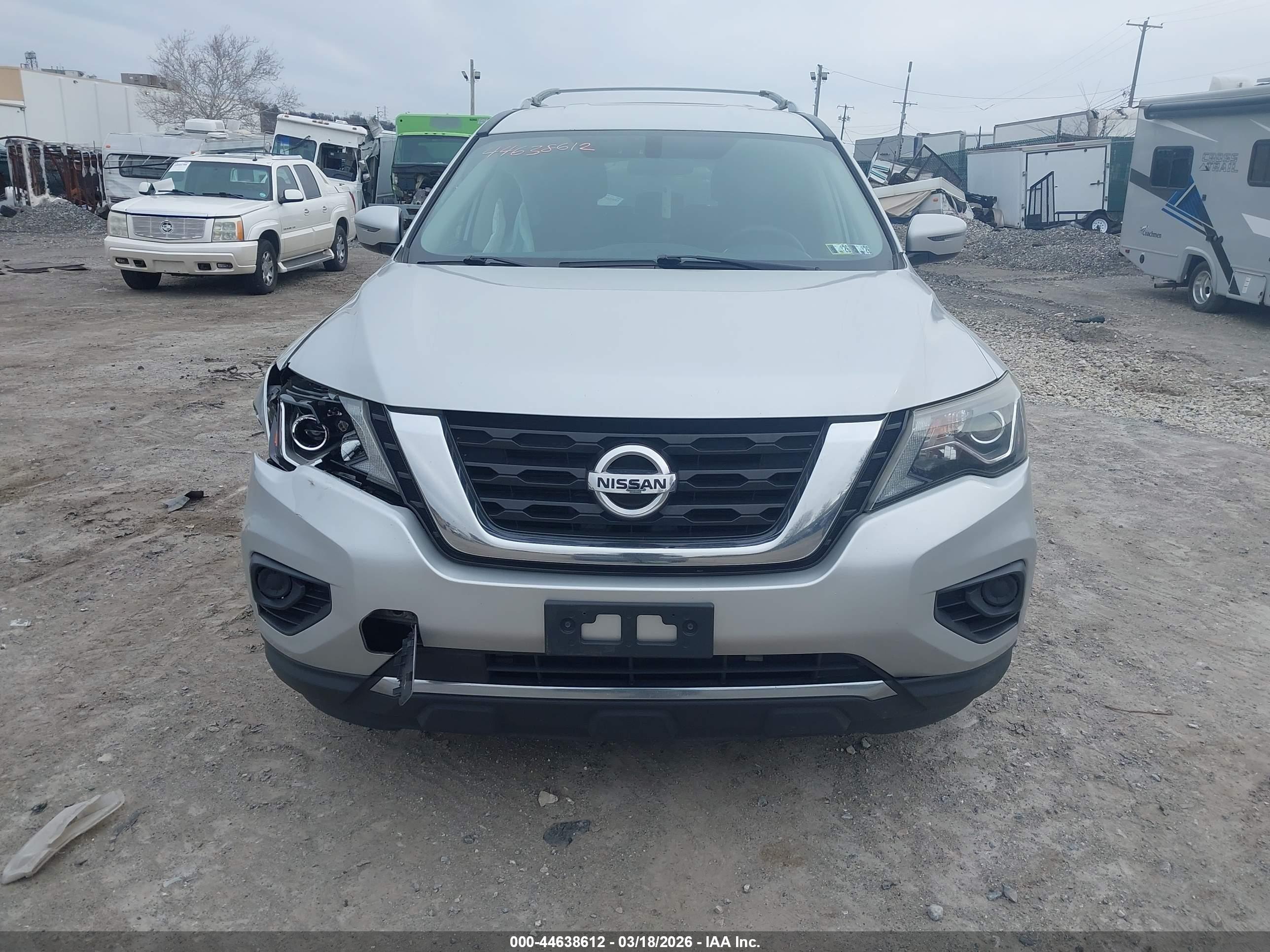 NISSAN PATHFINDER image 6