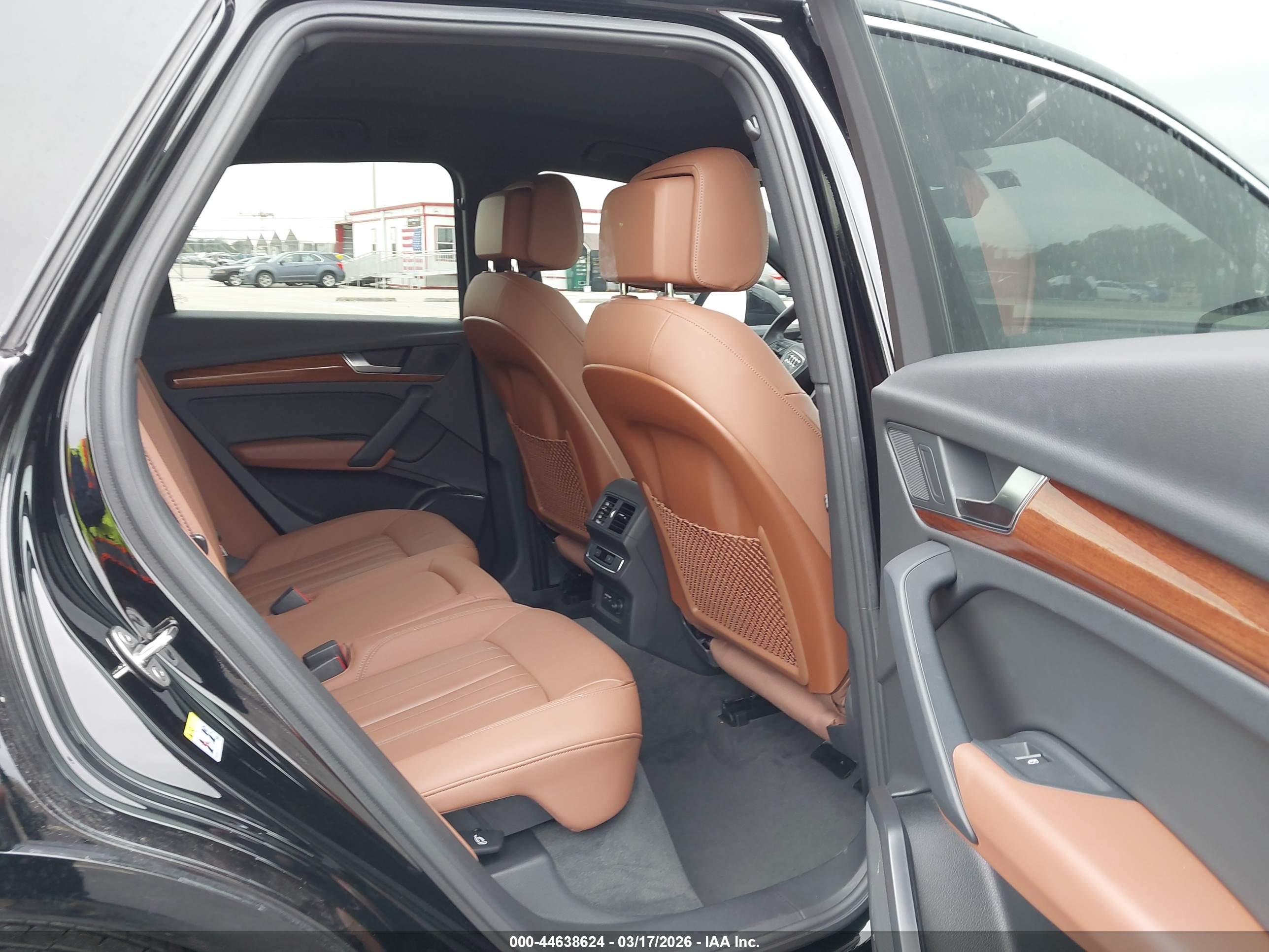 AUDI Q5 image 8