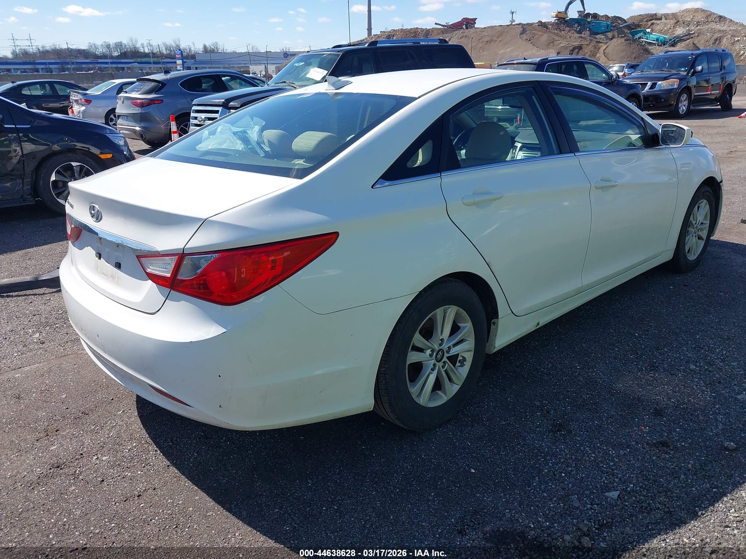 HYUNDAI SONATA image 4