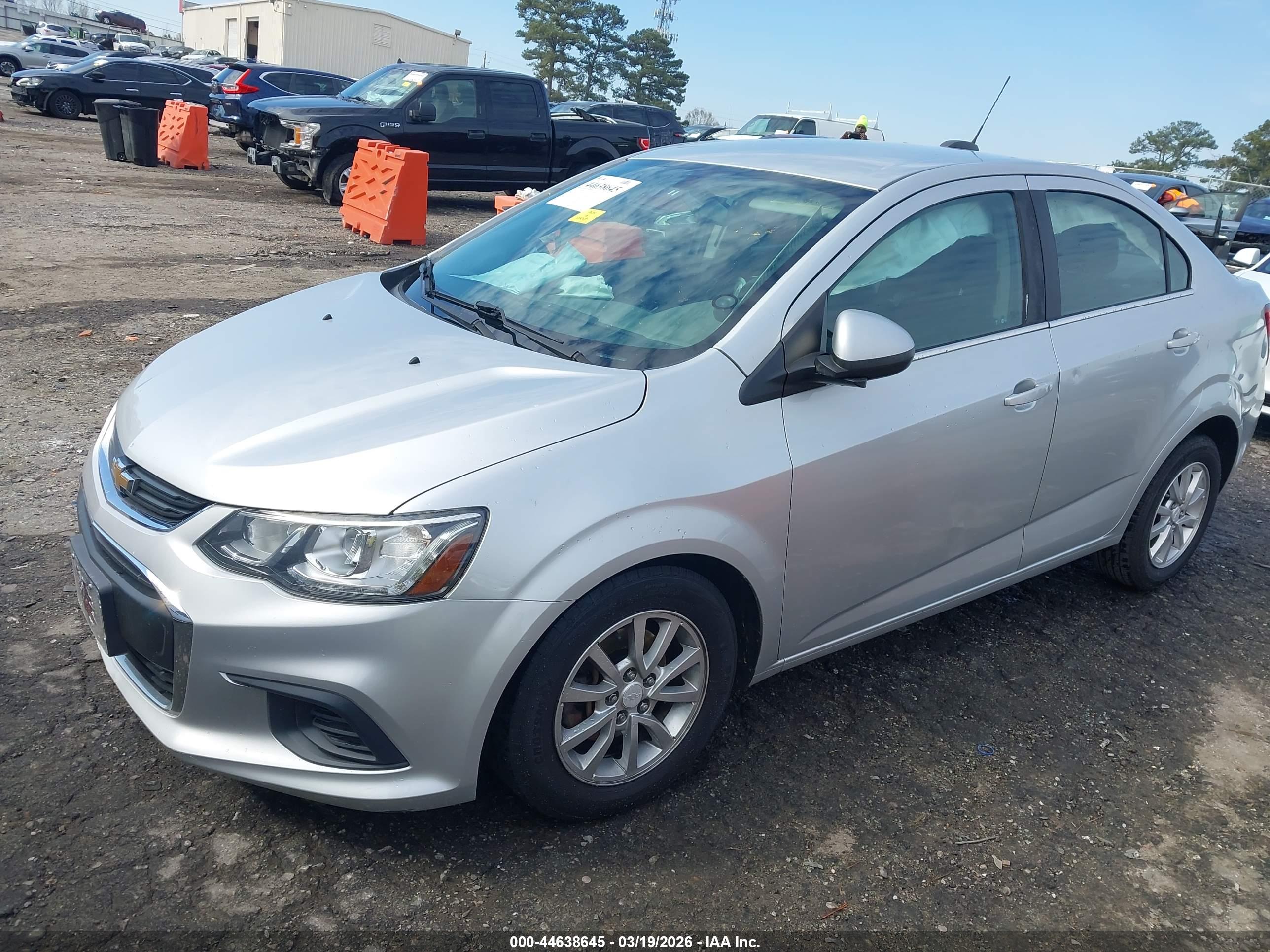 CHEVROLET SONIC image 2