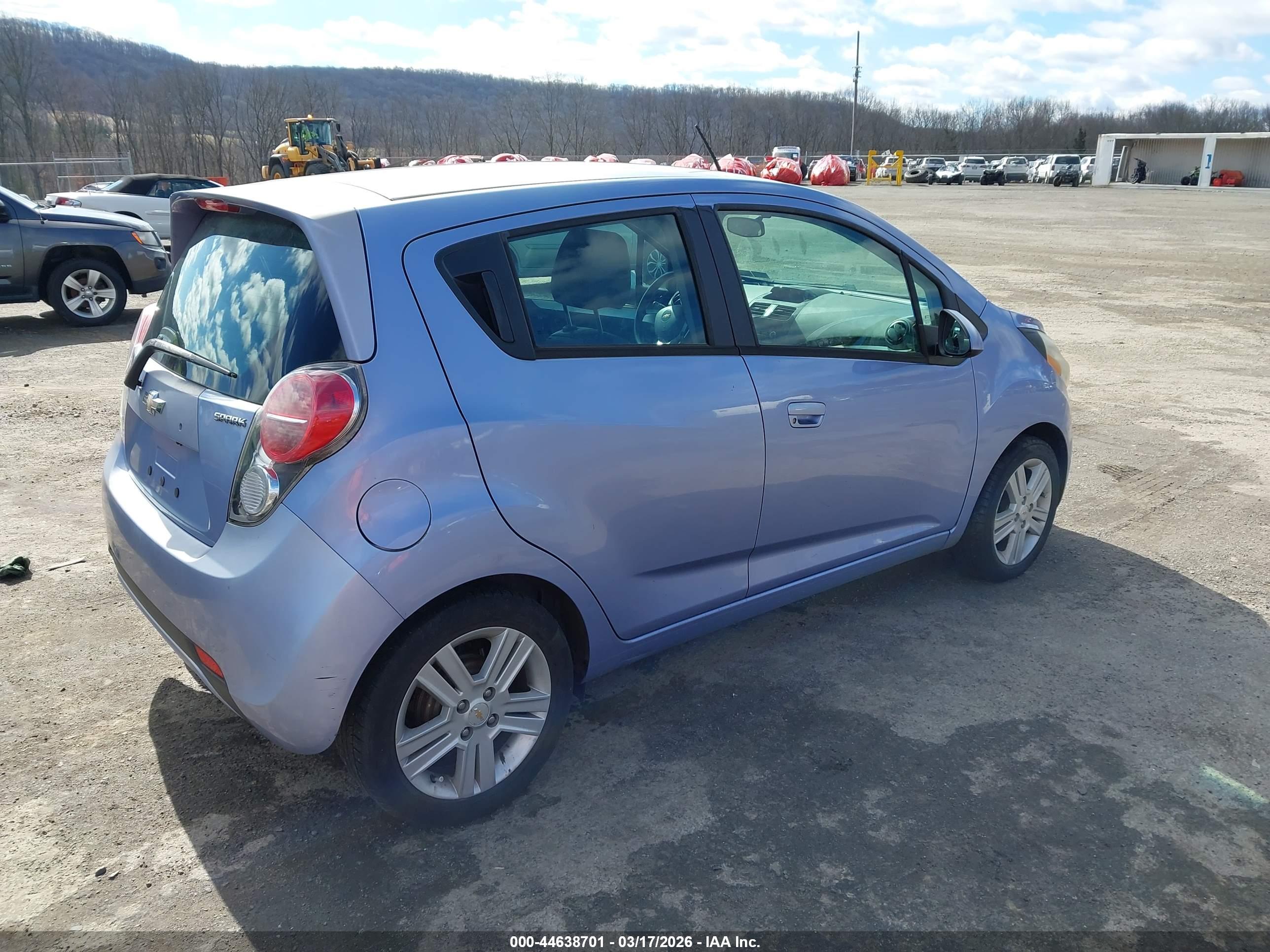 CHEVROLET SPARK image 4
