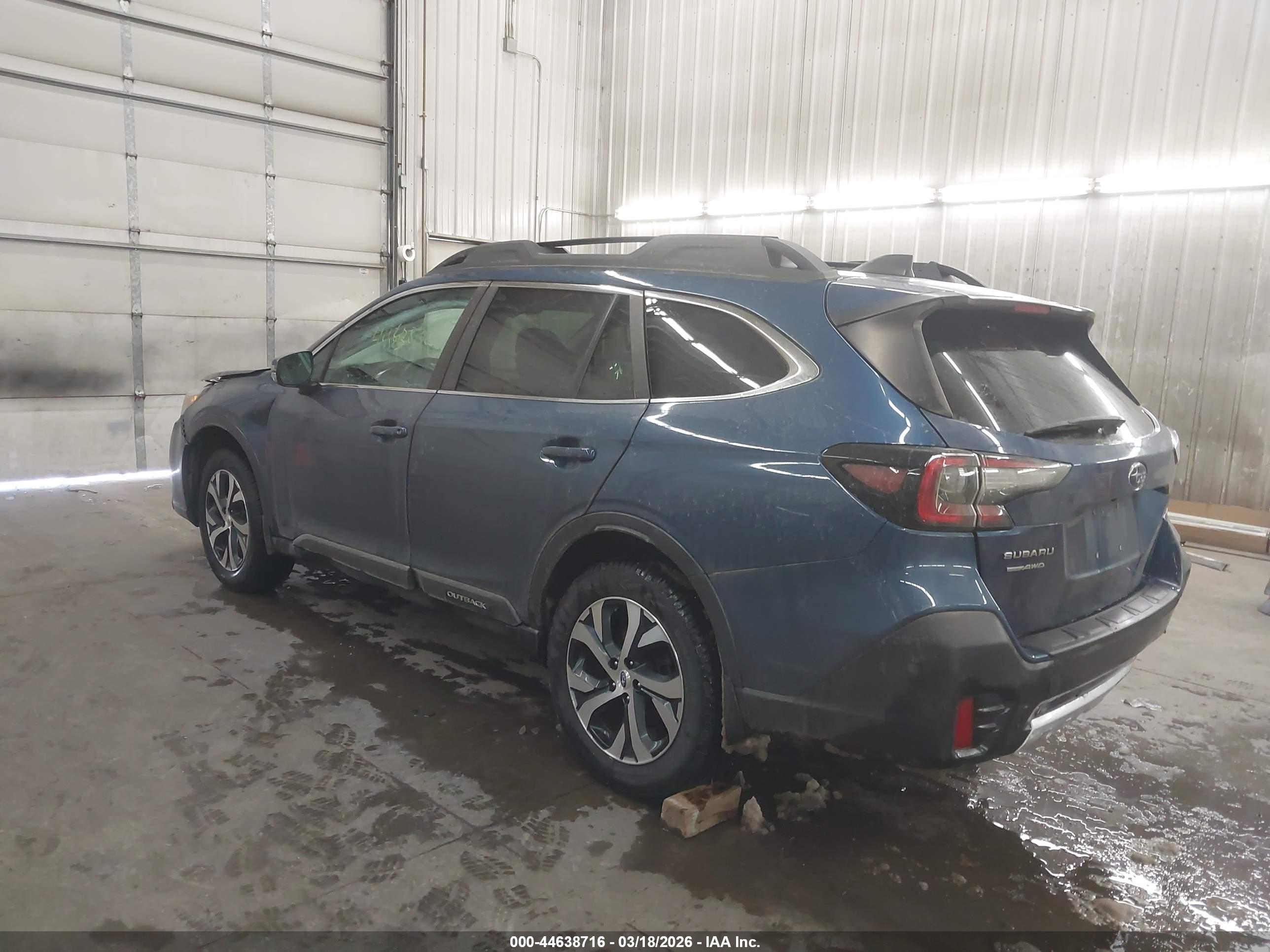 SUBARU OUTBACK image 3